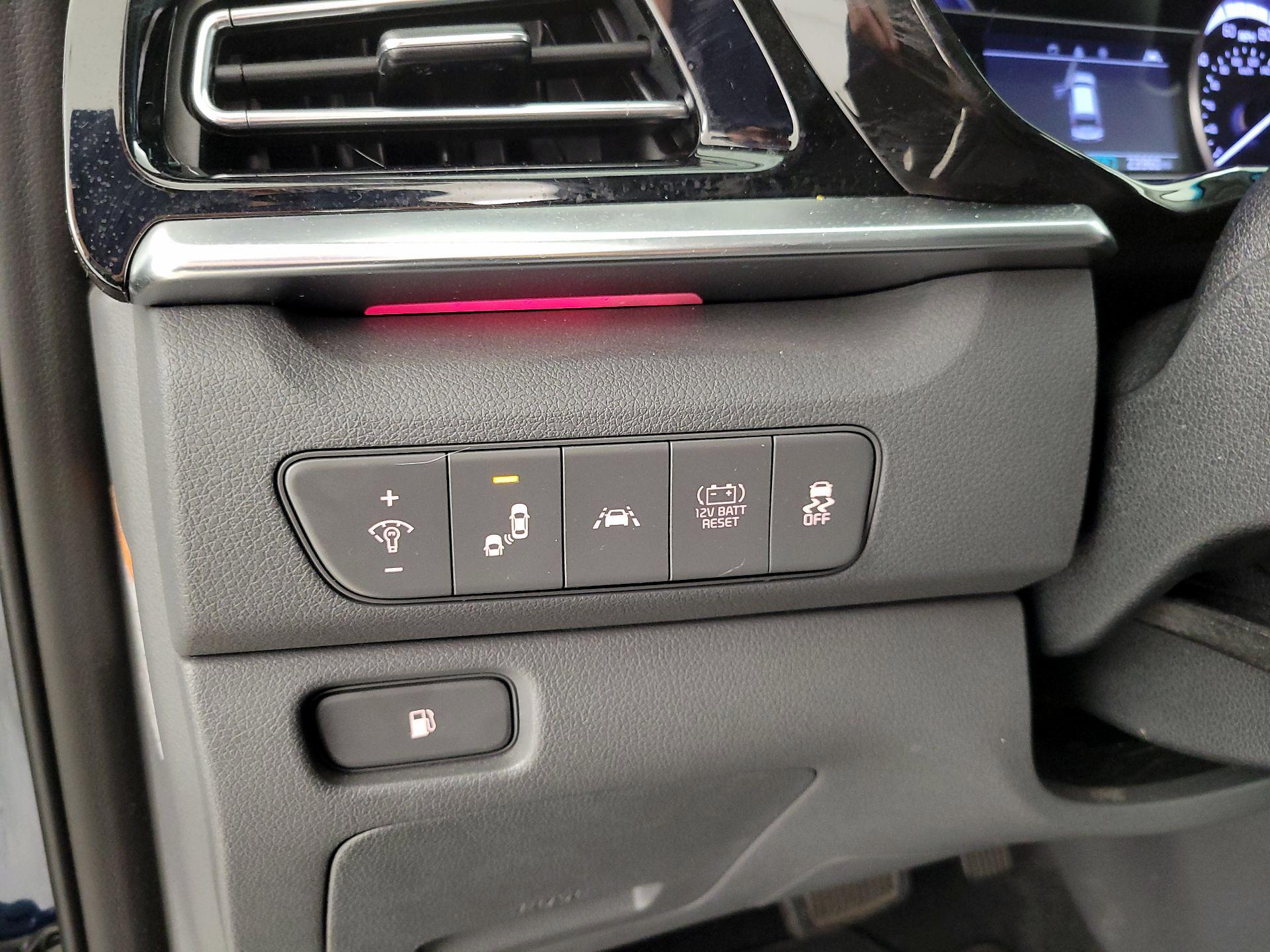 Thumbnail: 2021 Kia Niro - 13
