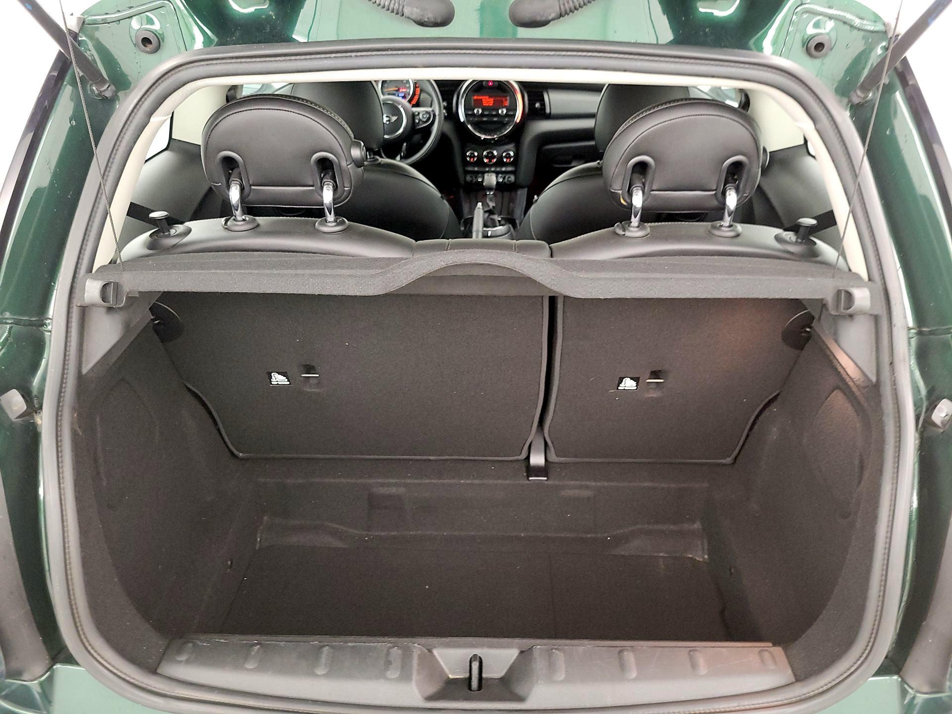 Thumbnail: 2015 MINI Cooper Hardtop - 19