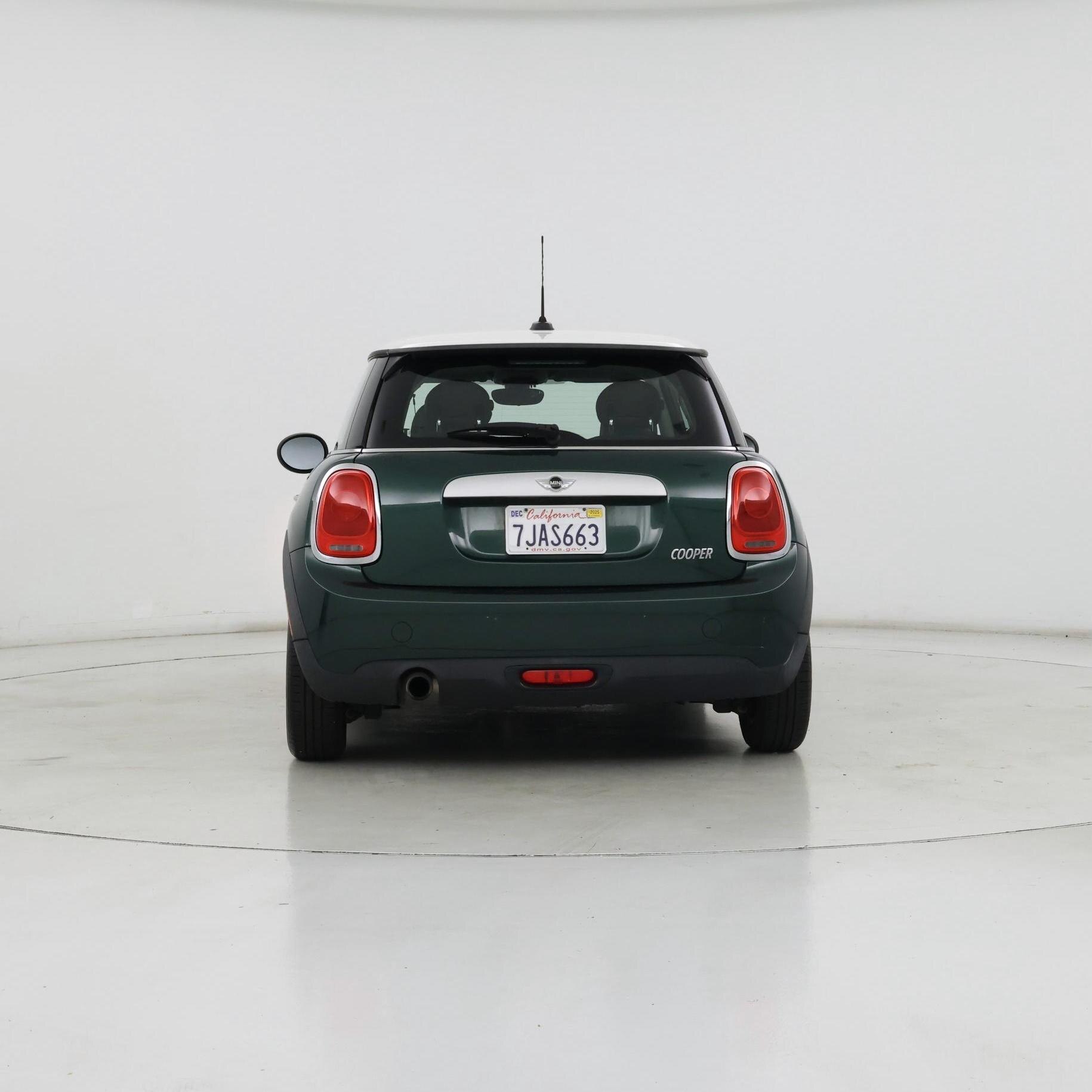 Thumbnail: 2015 MINI Cooper Hardtop - 6