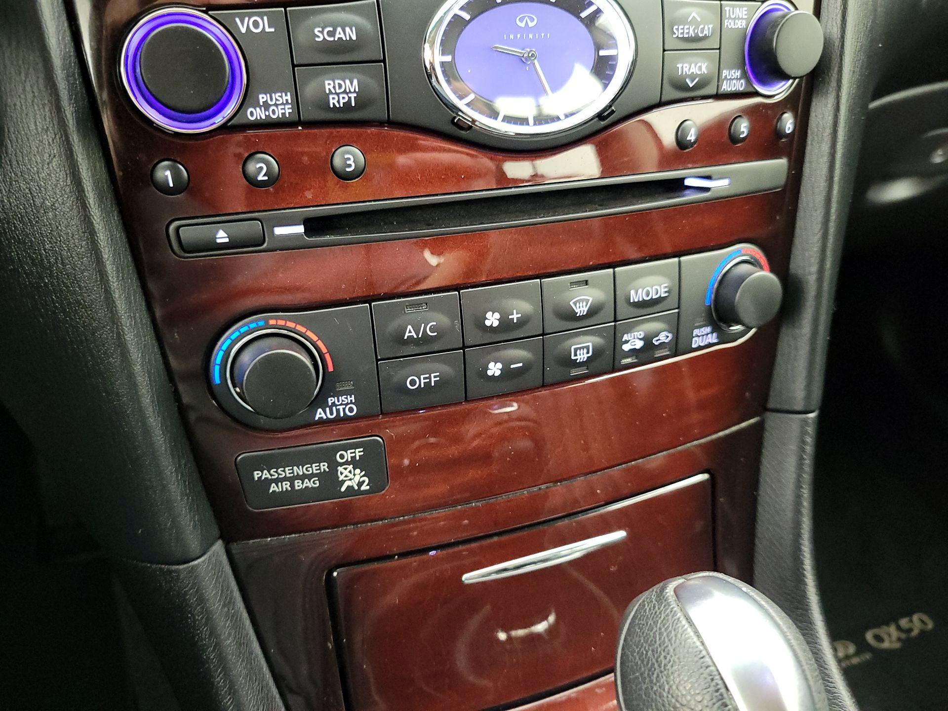 Thumbnail: 2016 INFINITI QX50 - 17