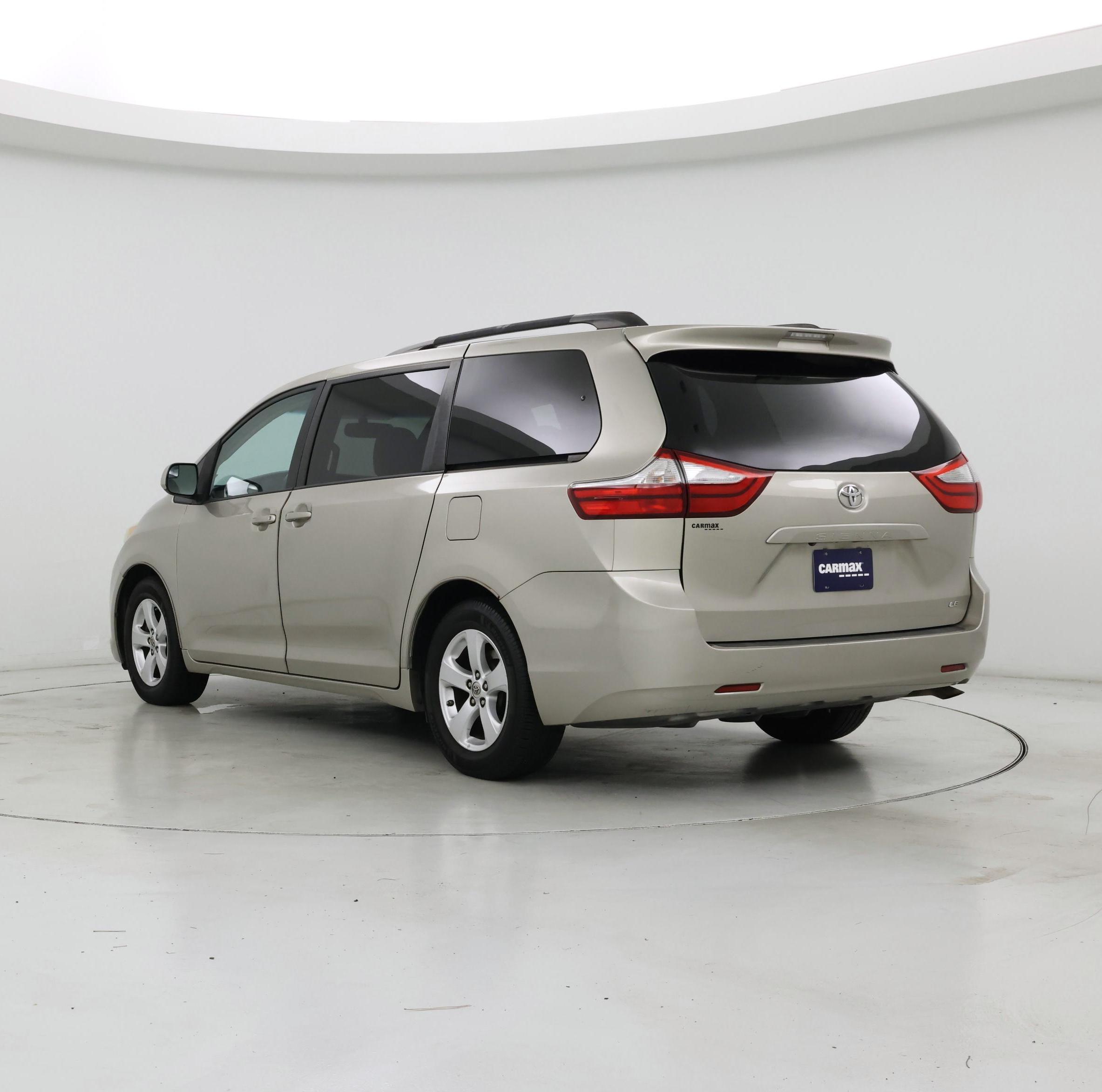 Thumbnail: 2016 Toyota Sienna - 2