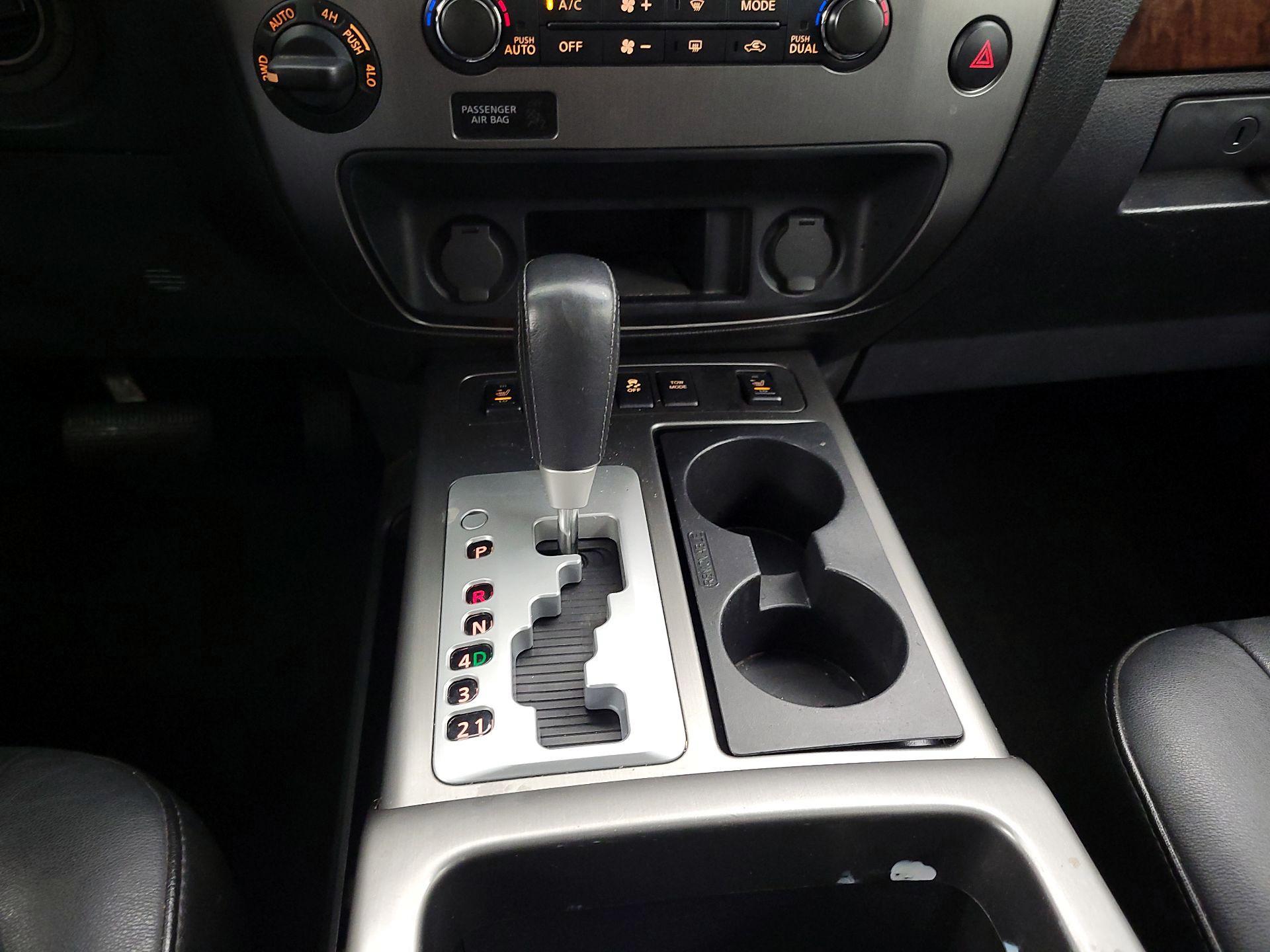 Thumbnail: 2013 Nissan Armada - 17