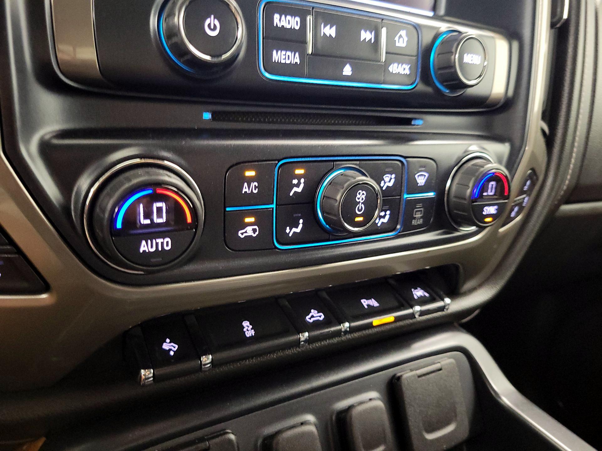Thumbnail: 2017 Chevrolet Silverado 1500 - 17