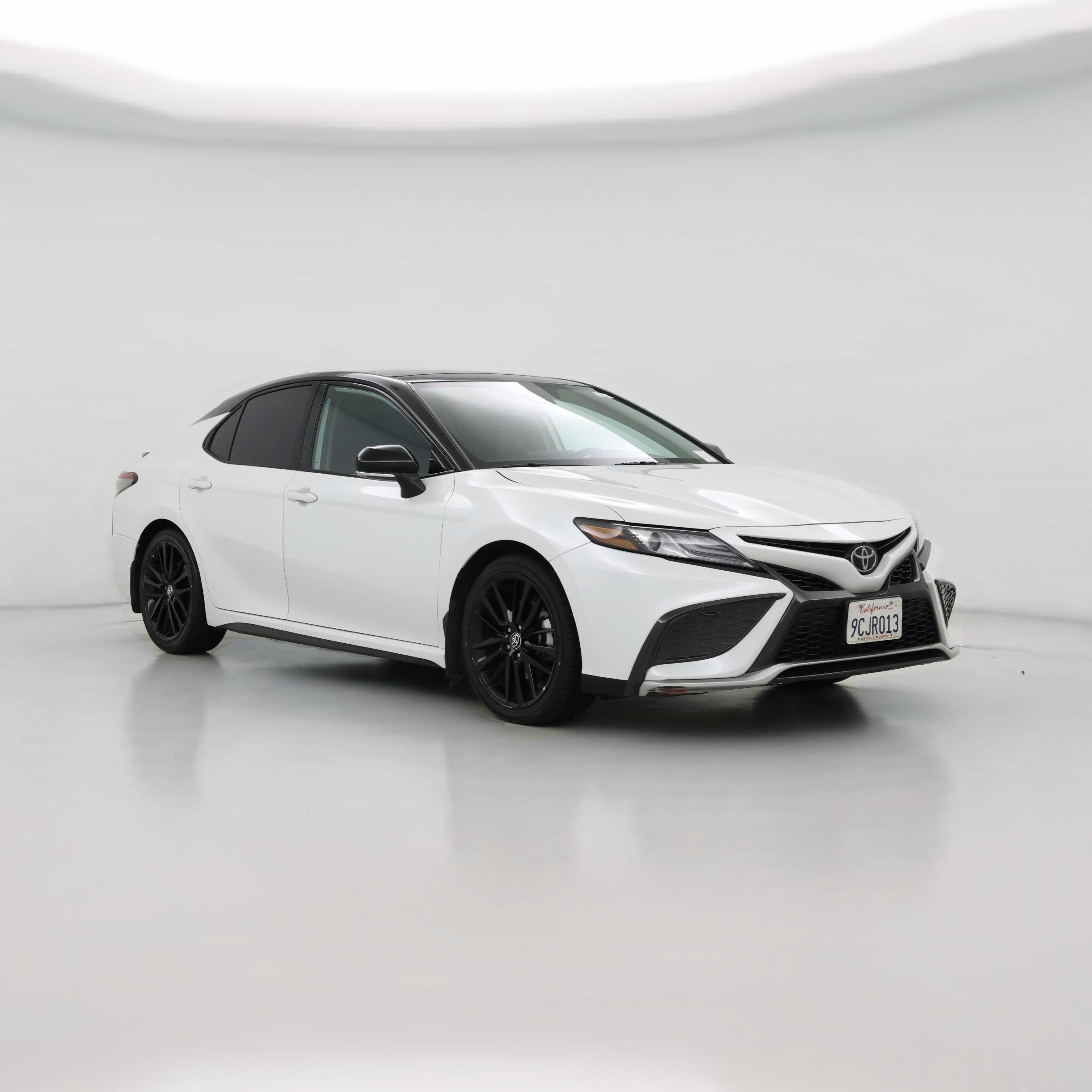 Thumbnail: 2022 Toyota Camry - 1