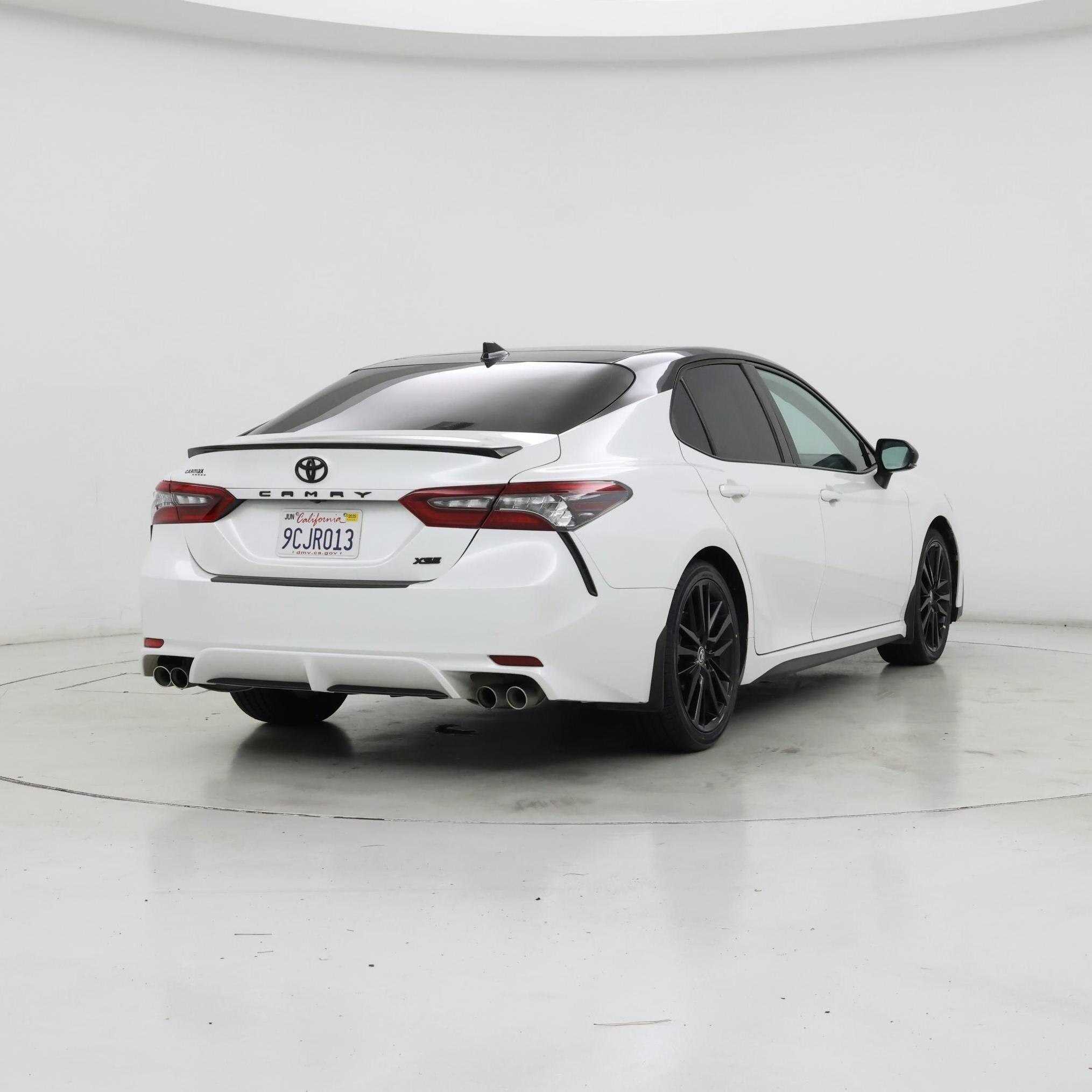 Thumbnail: 2022 Toyota Camry - 8