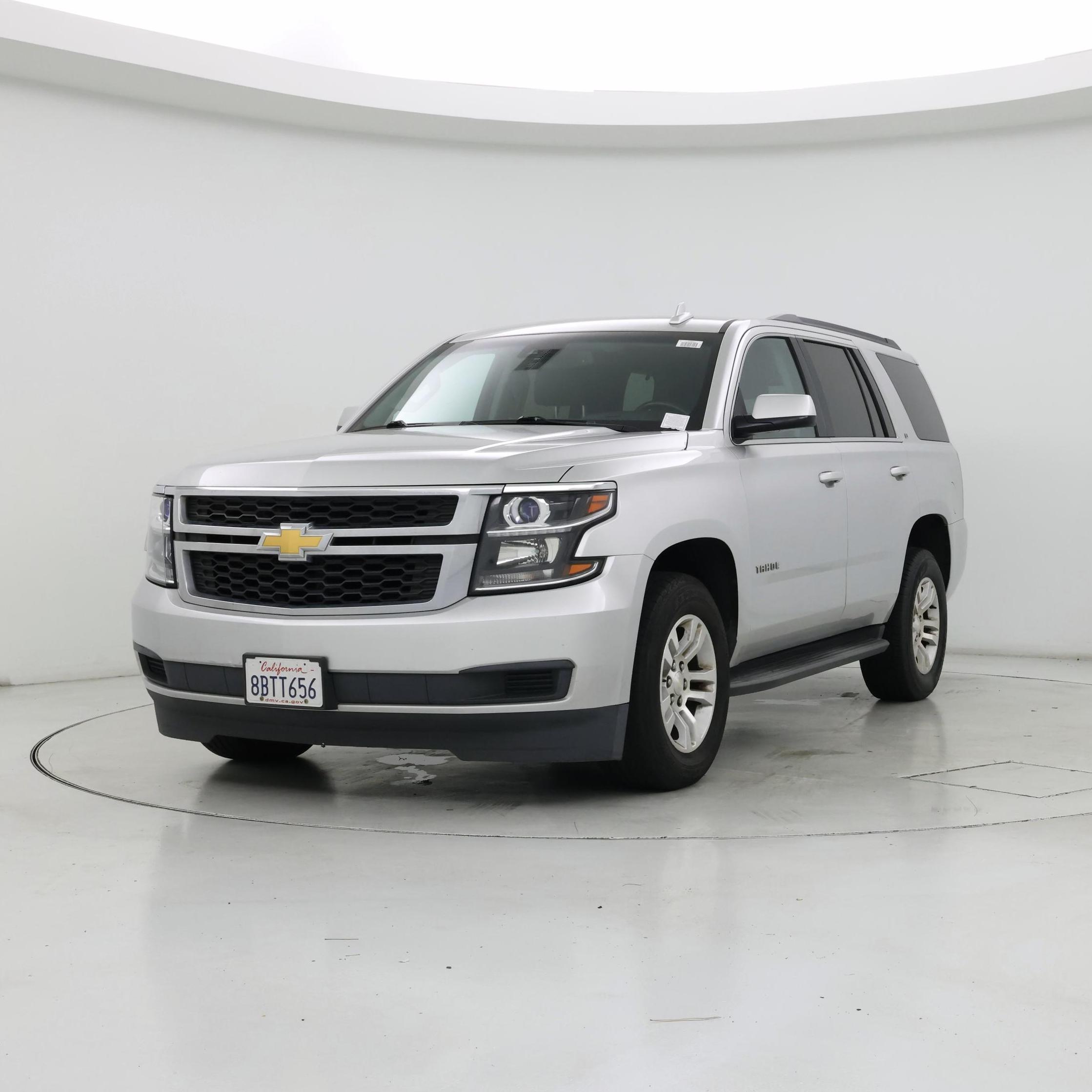 Thumbnail: 2017 Chevrolet Tahoe - 4