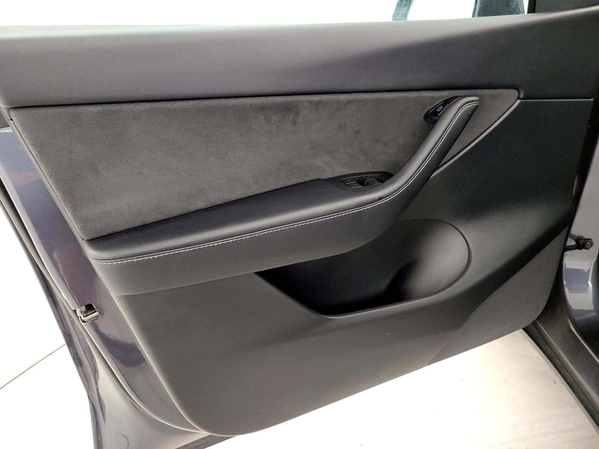 Thumbnail: 2021 Tesla Model Y - 12