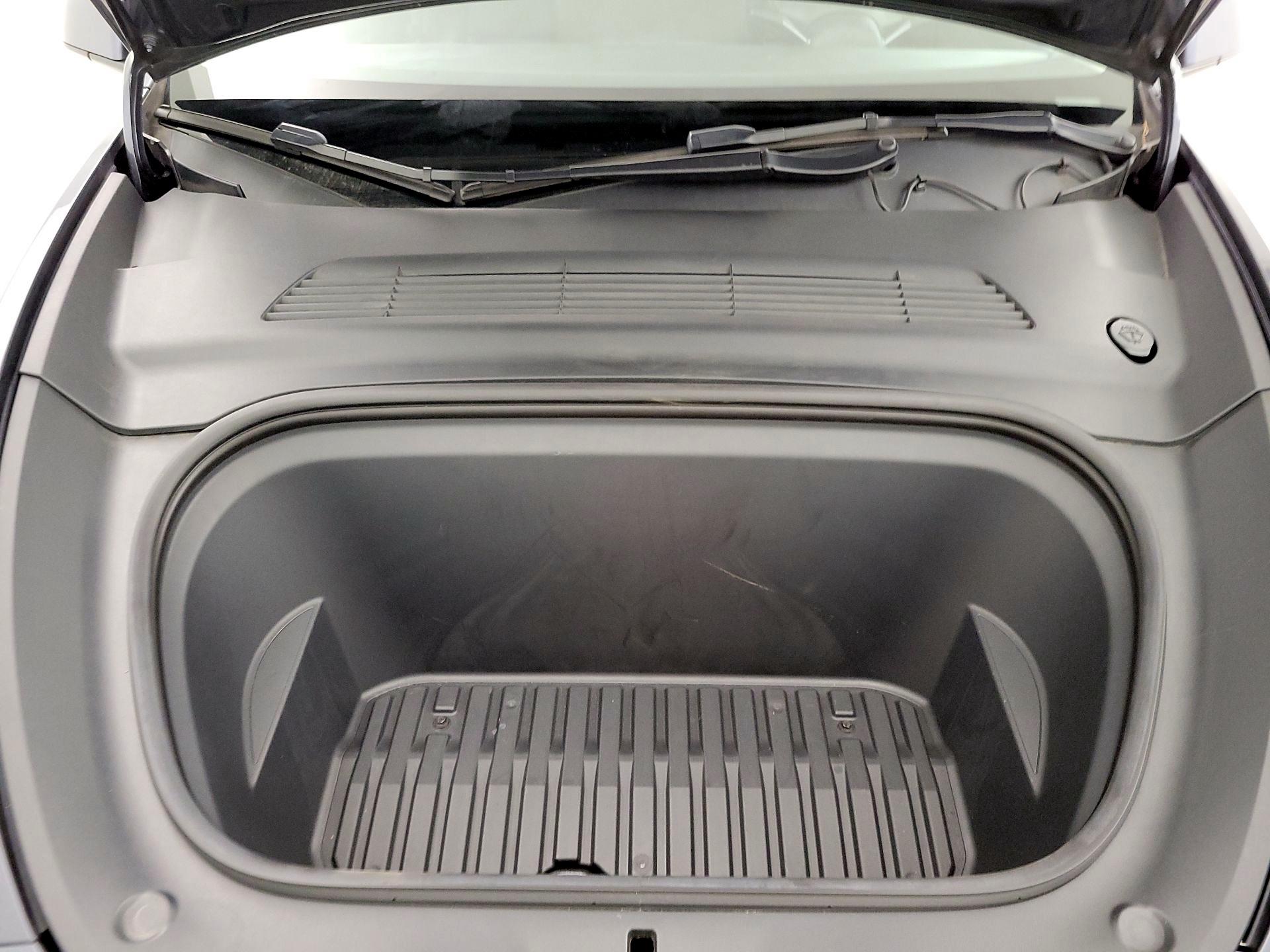 Thumbnail: 2021 Tesla Model Y - 20
