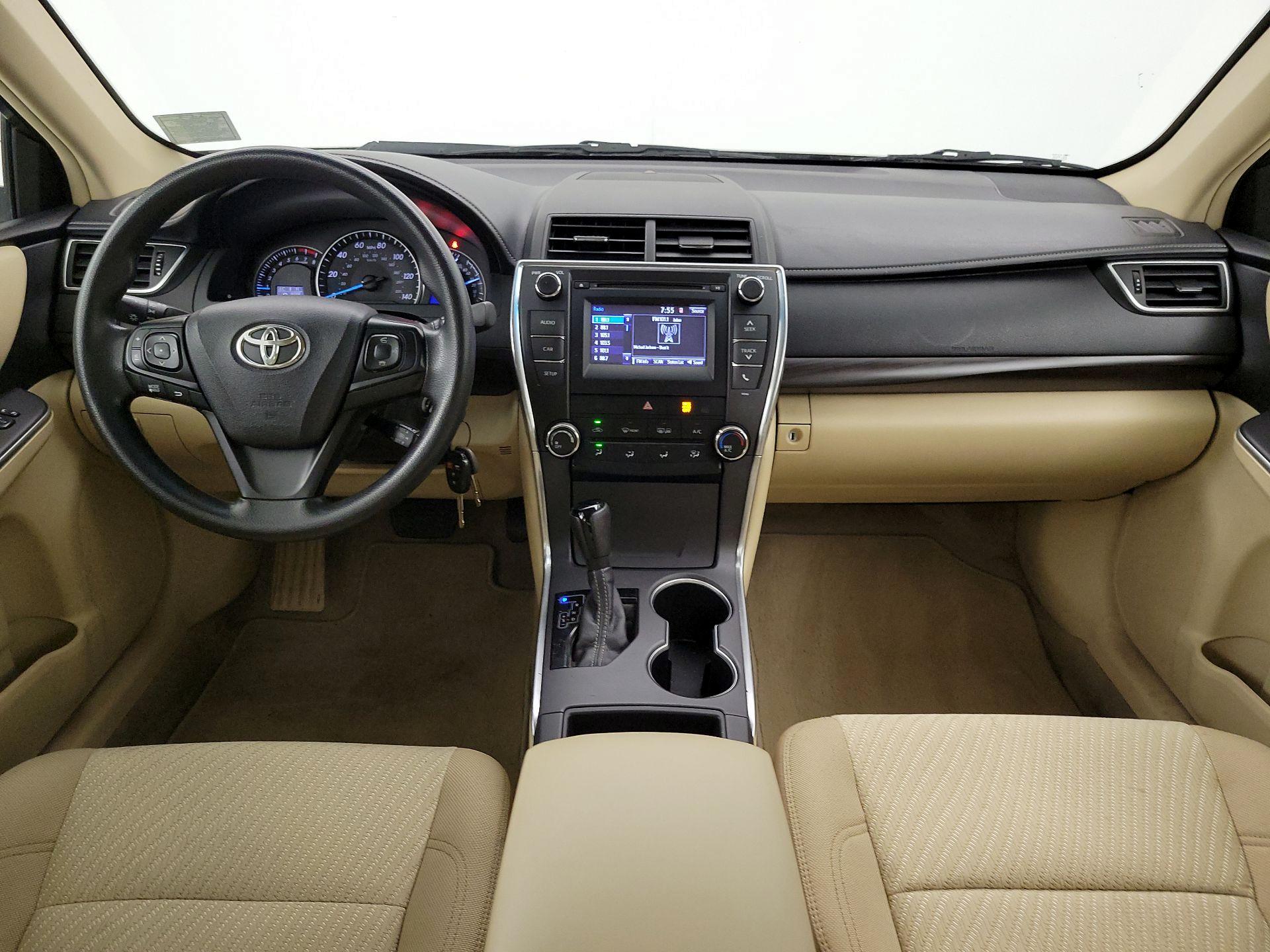 Thumbnail: 2015 Toyota Camry - 9