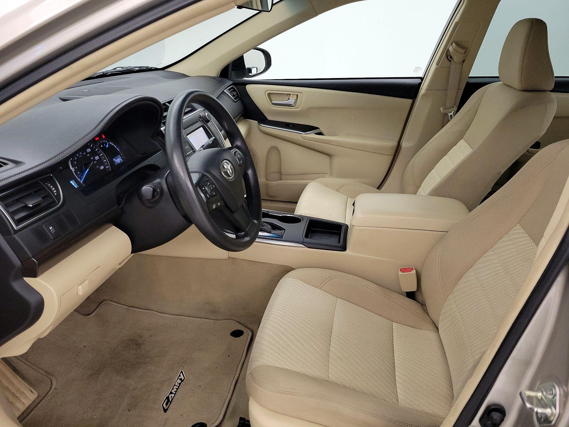 Thumbnail: 2015 Toyota Camry - 11