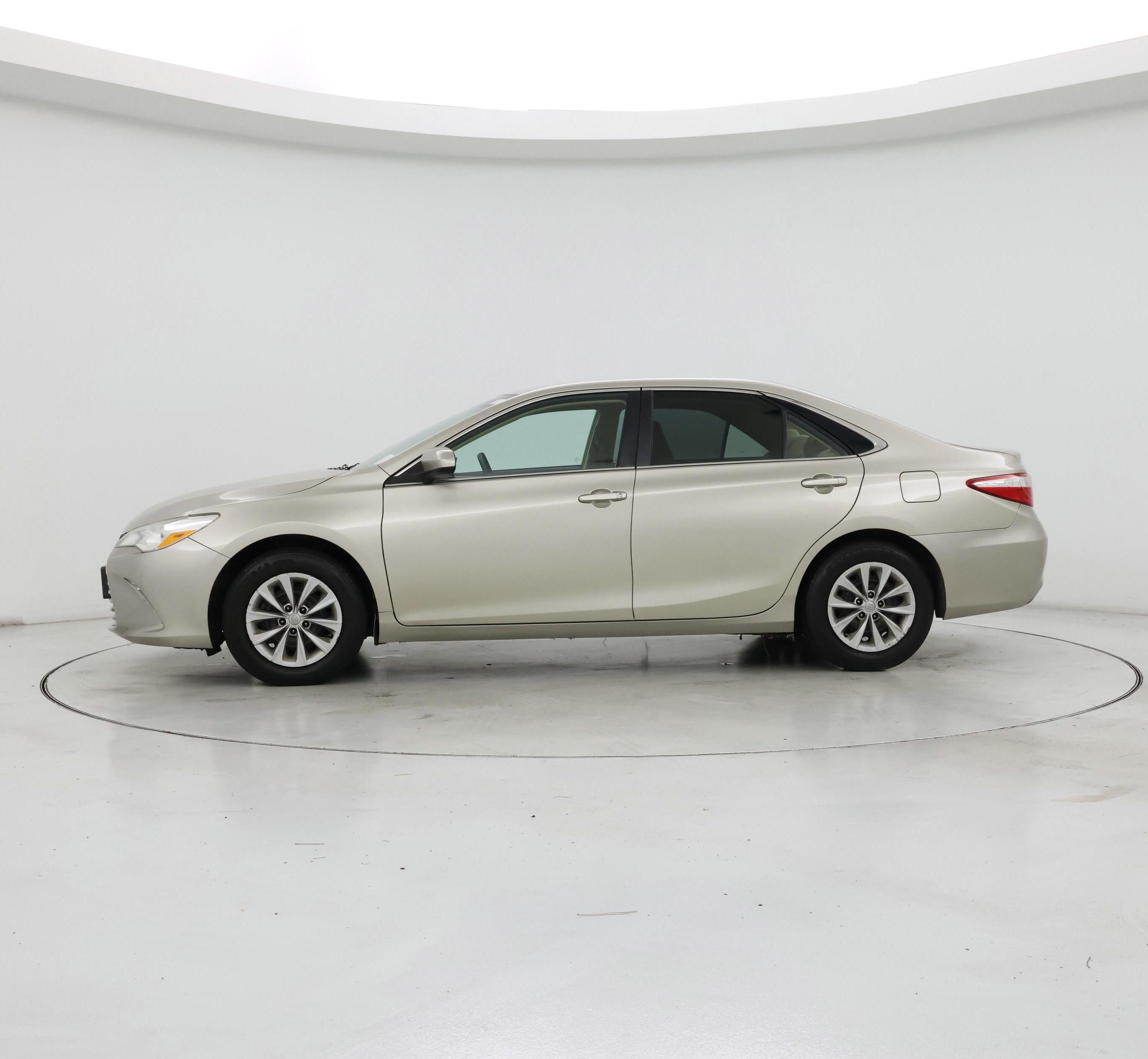 Thumbnail: 2015 Toyota Camry - 3