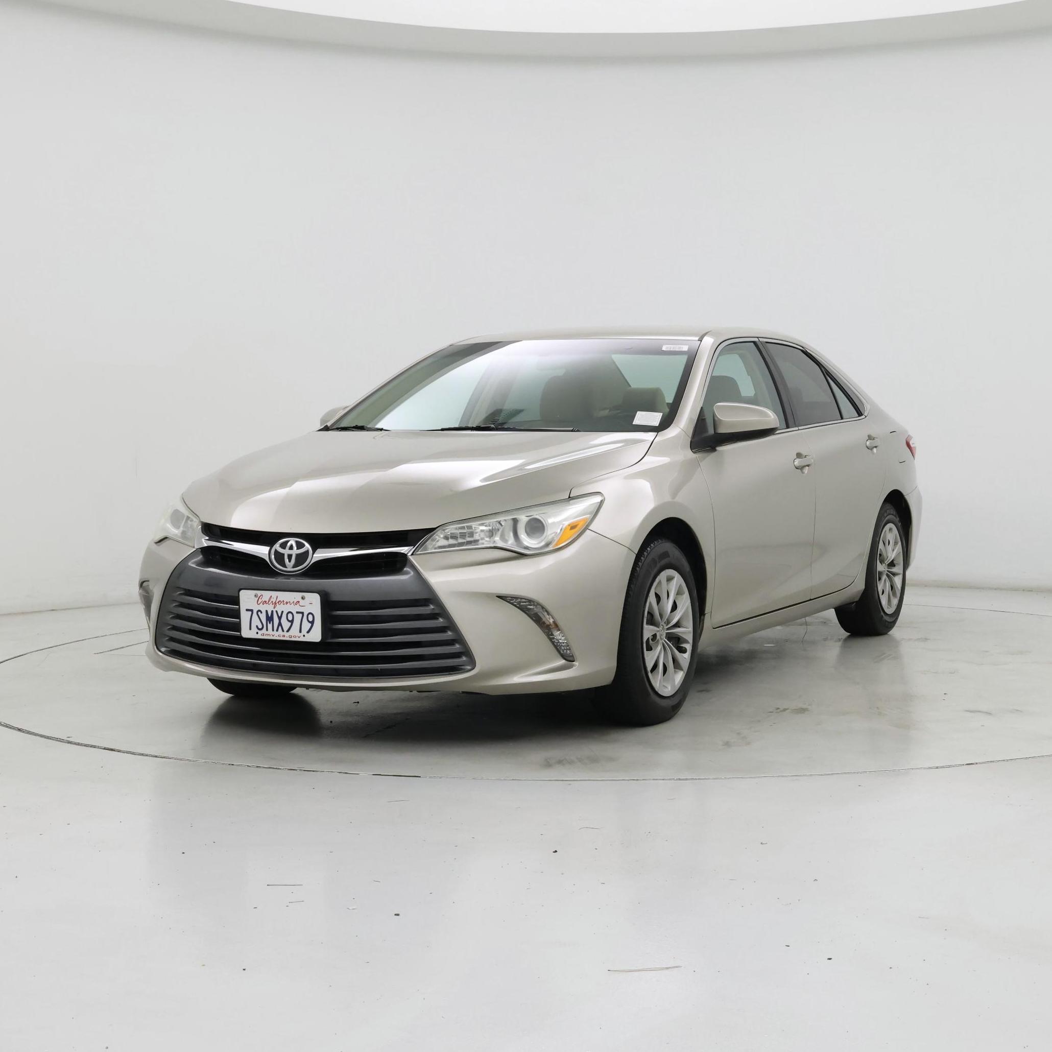 Thumbnail: 2015 Toyota Camry - 4