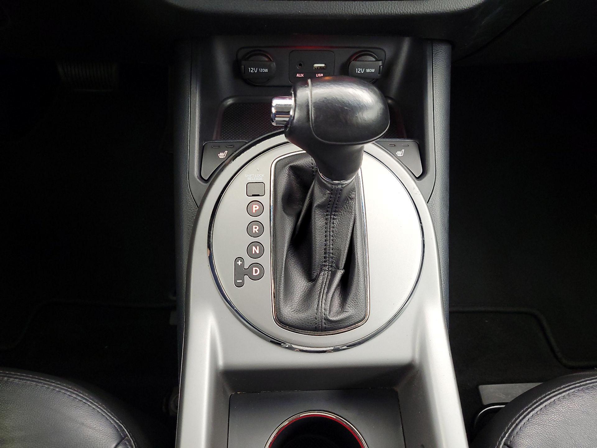 Thumbnail: 2016 Kia Sportage - 17