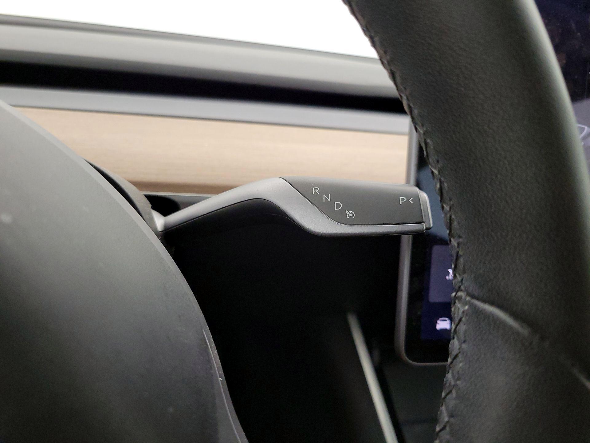 Thumbnail: 2020 Tesla Model 3 - 17