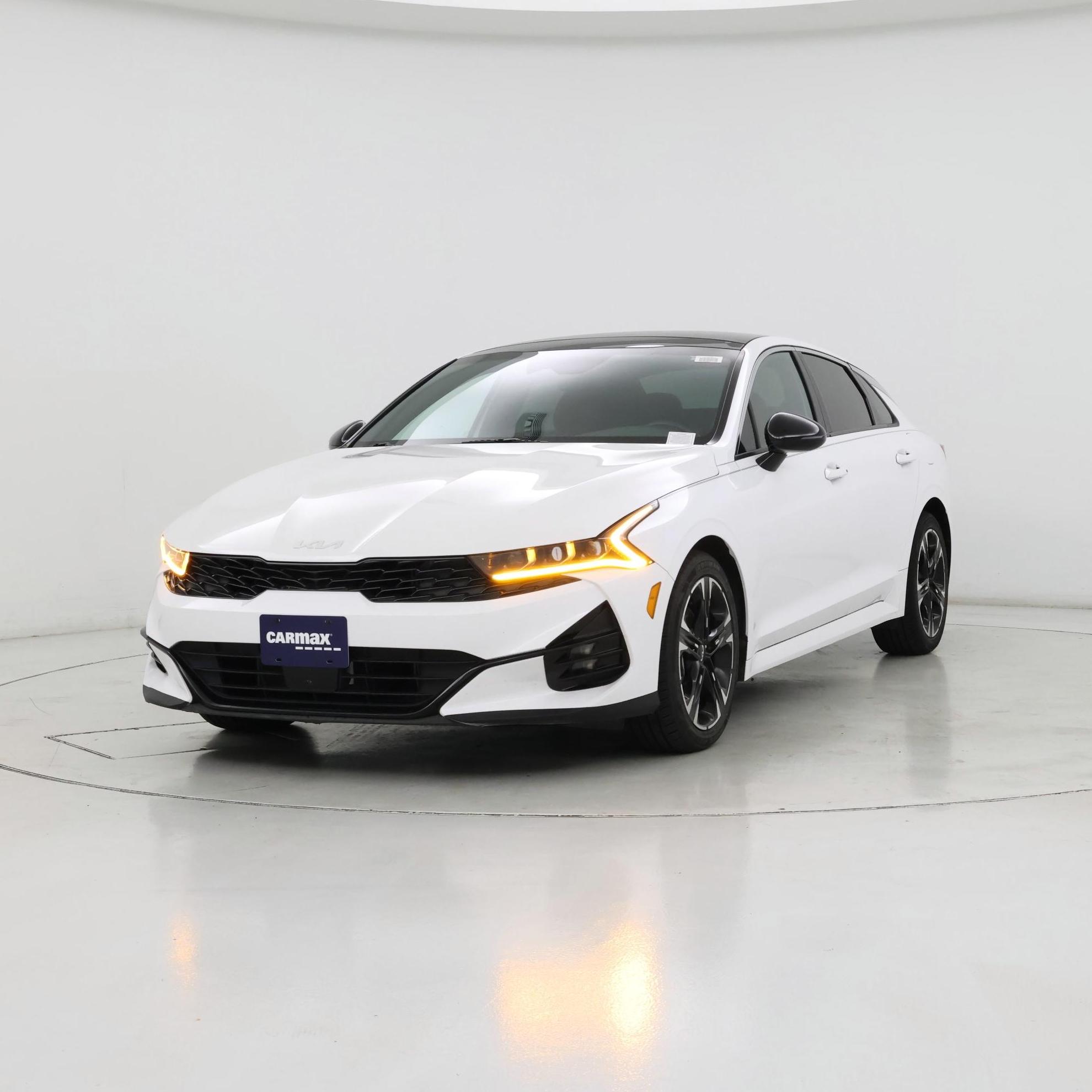 Thumbnail: 2023 Kia K5 - 4