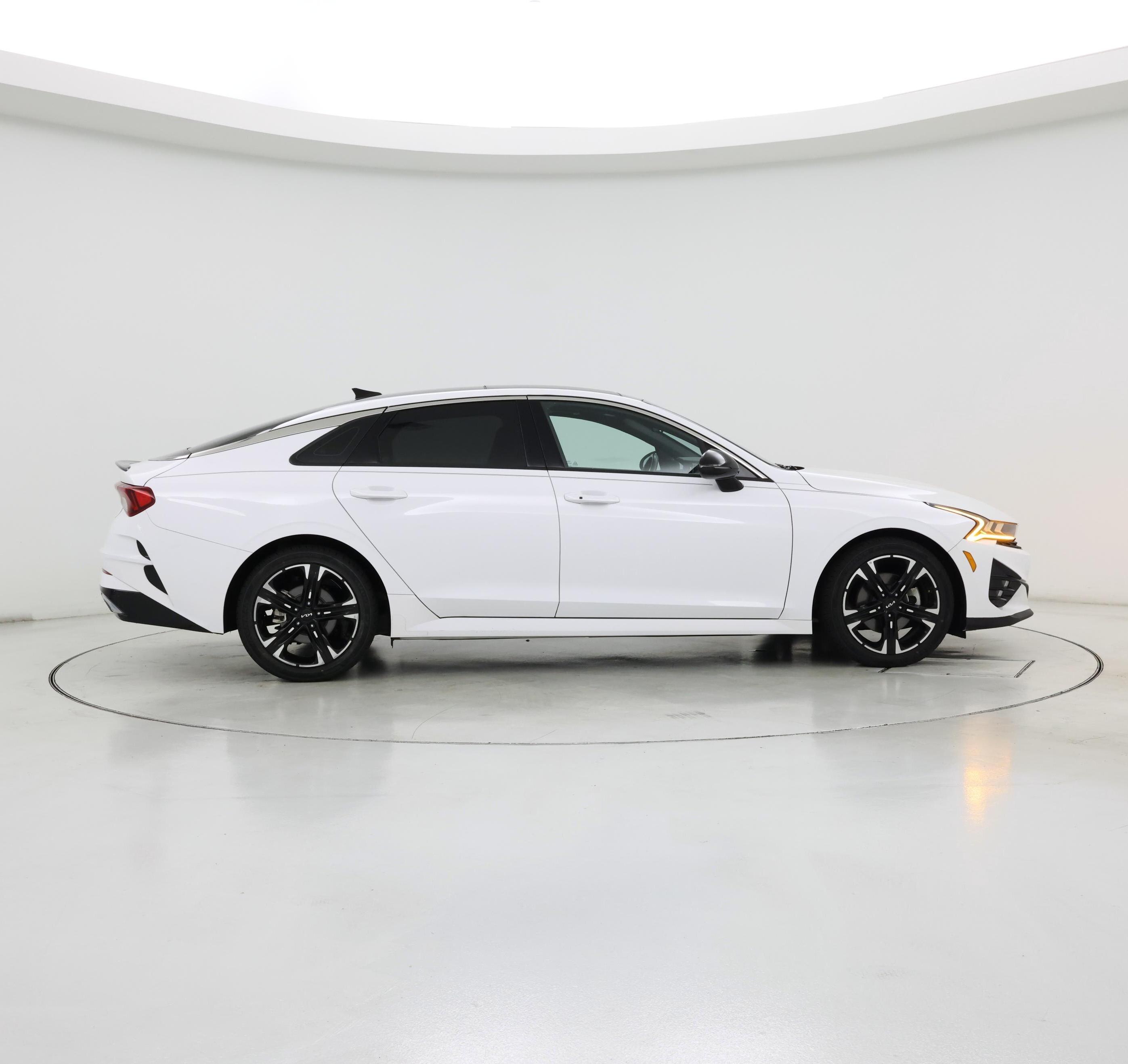 Thumbnail: 2023 Kia K5 - 7