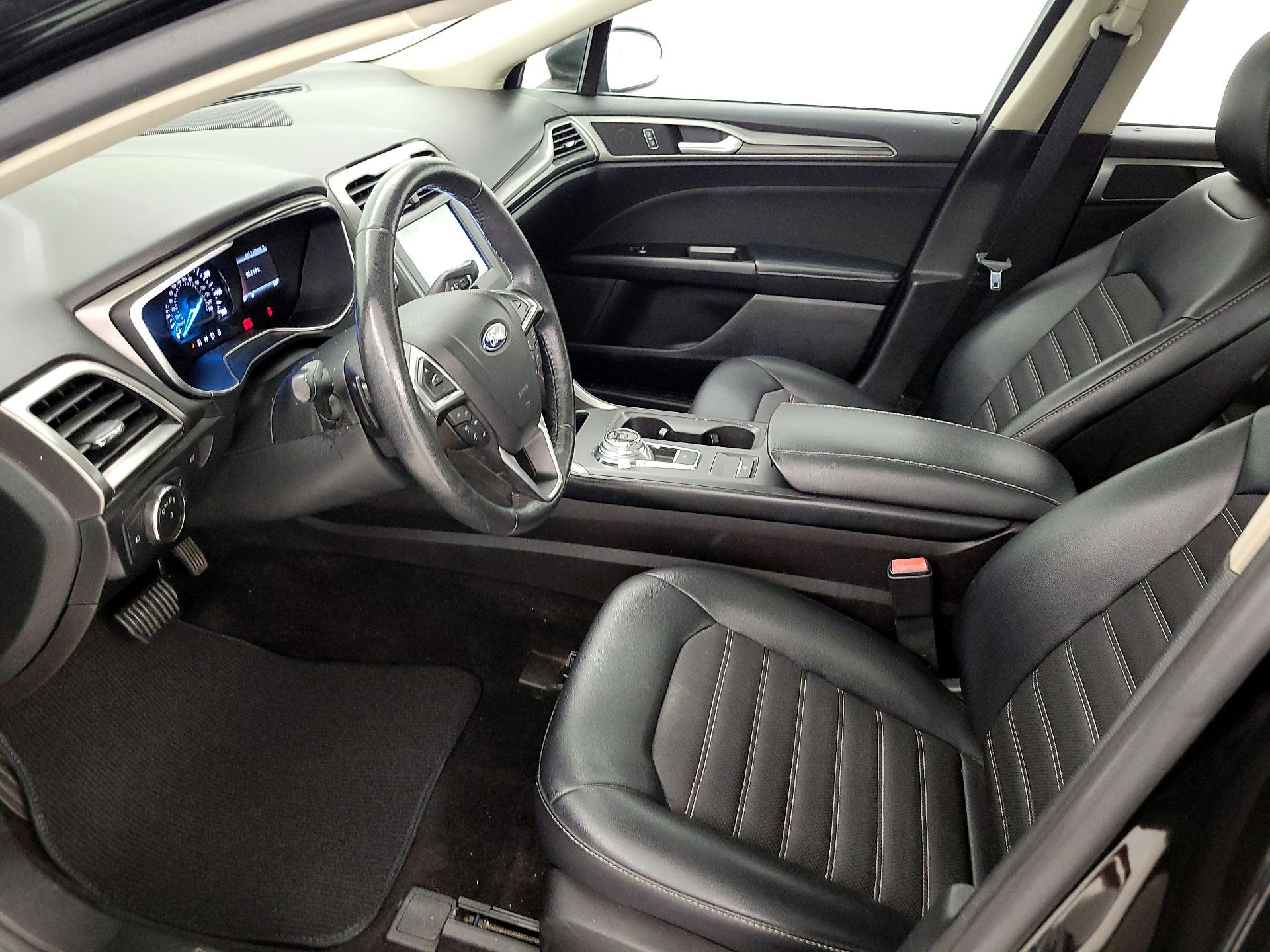 Thumbnail: 2017 Ford Fusion - 11