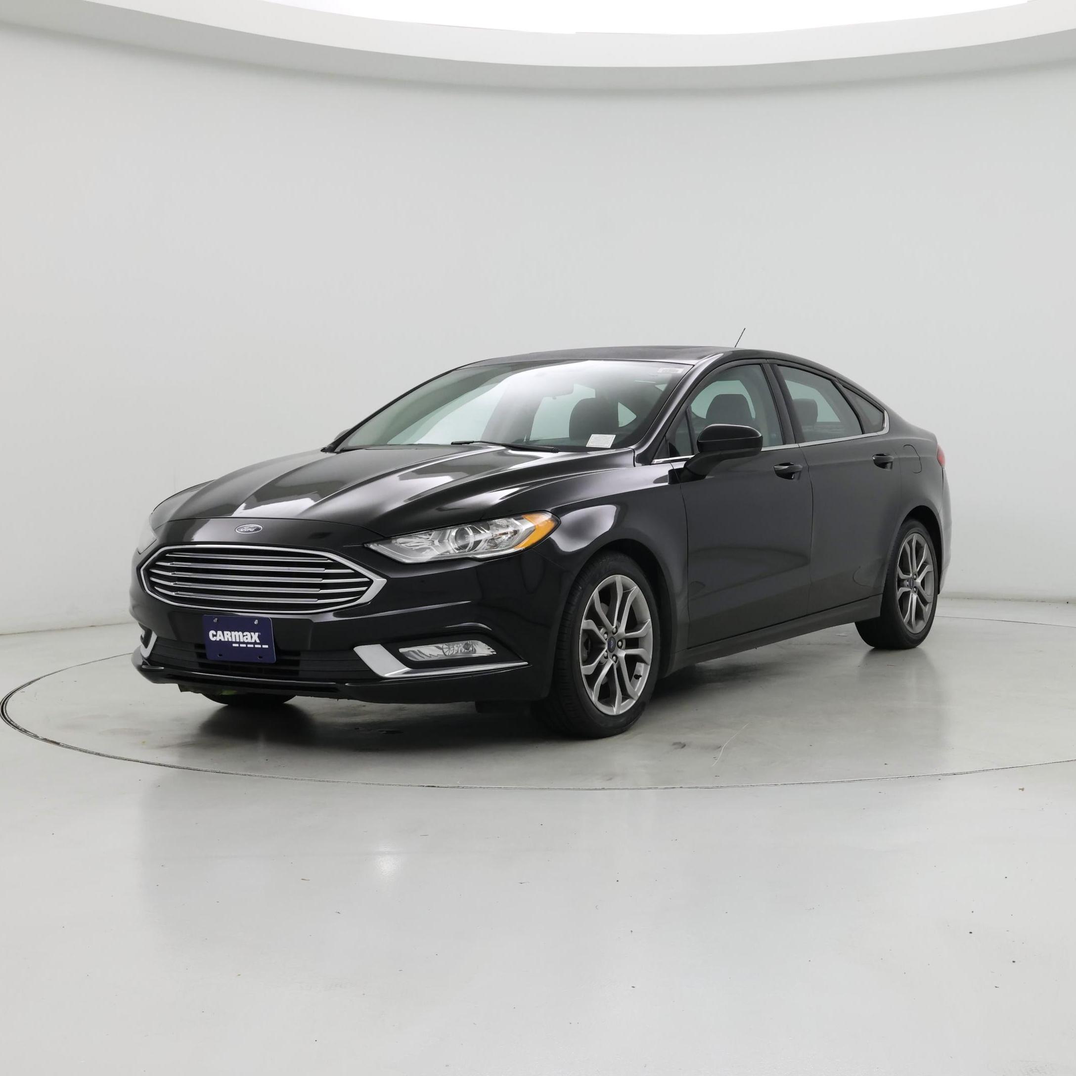 Thumbnail: 2017 Ford Fusion - 4