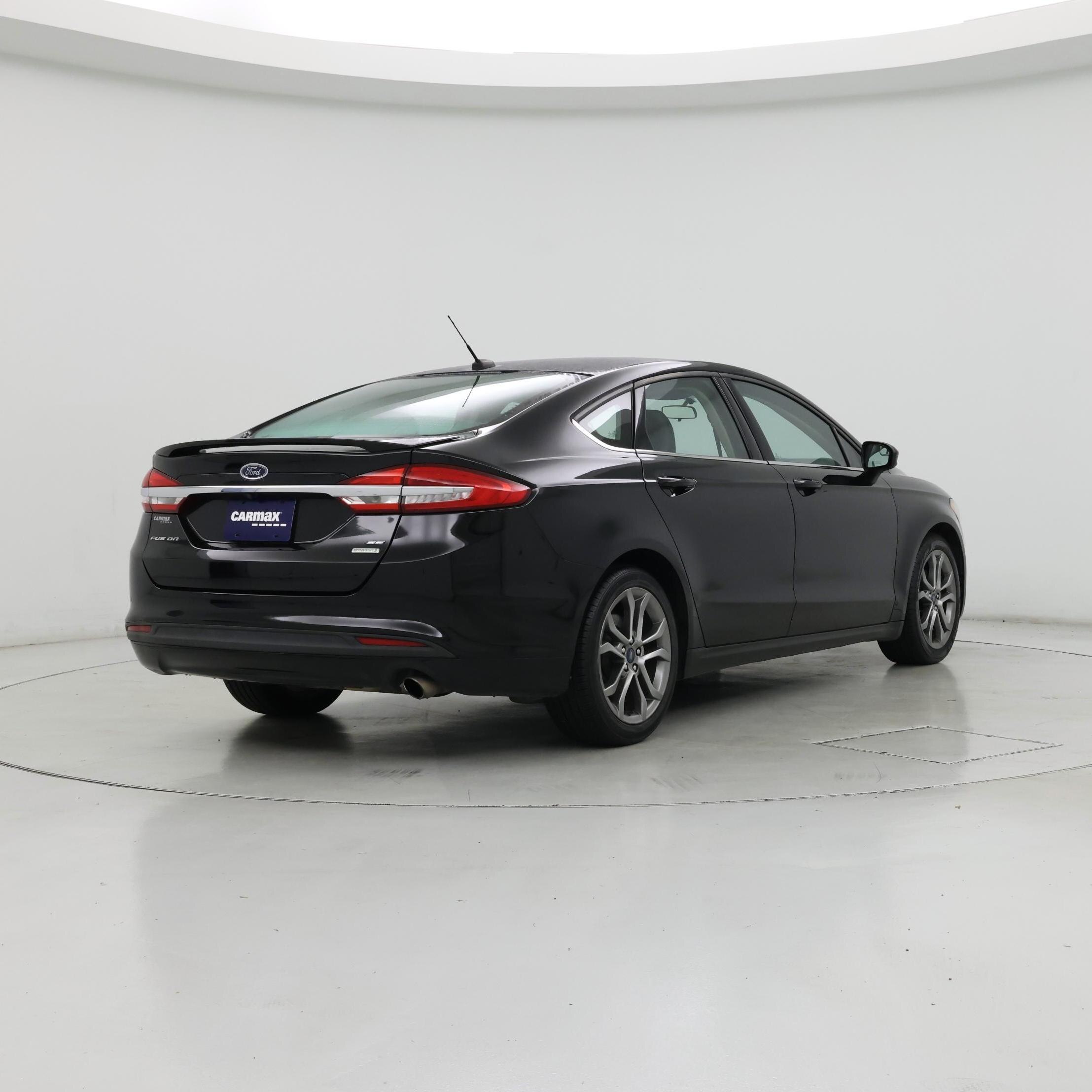 Thumbnail: 2017 Ford Fusion - 8