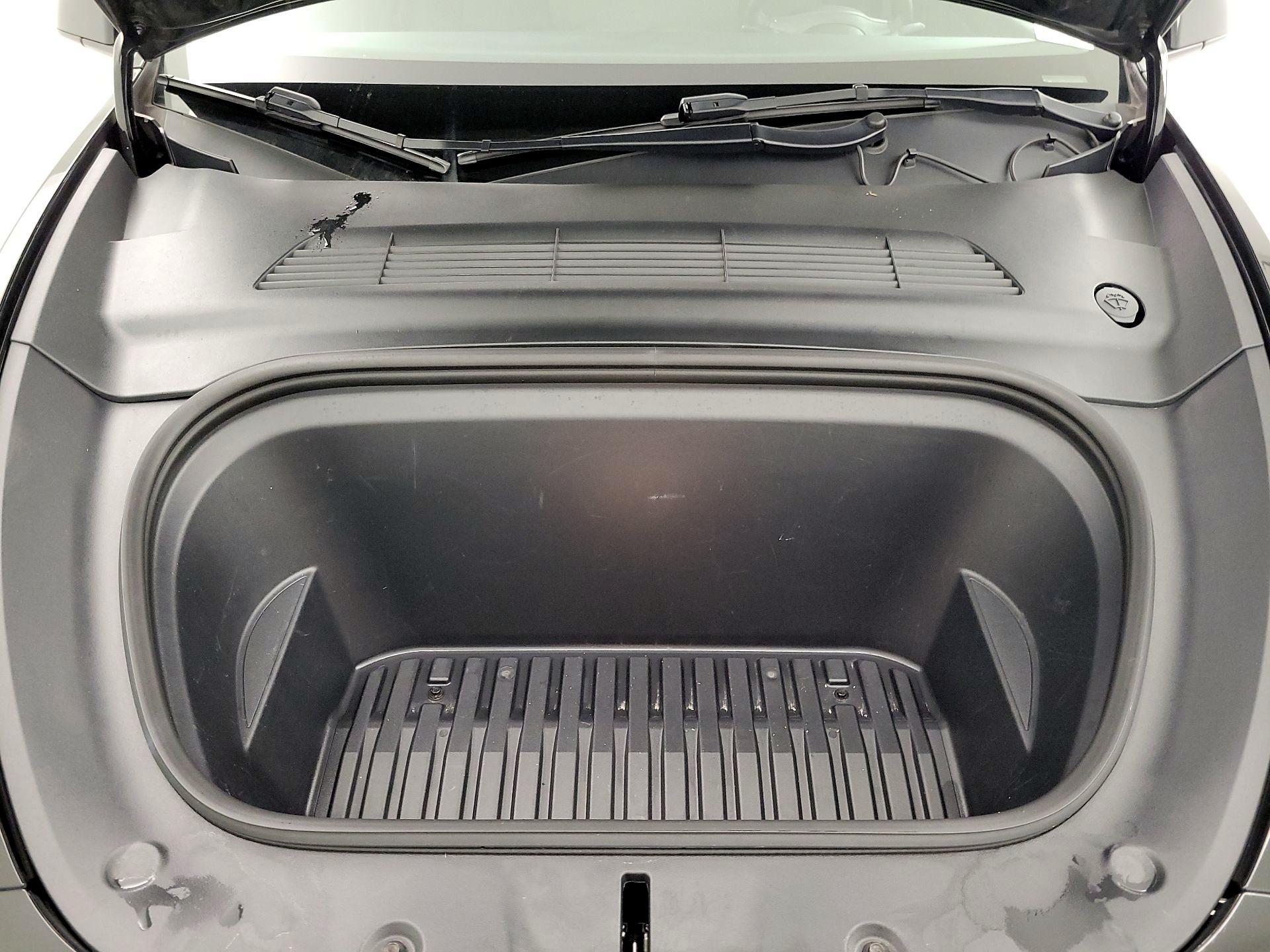 Thumbnail: 2022 Tesla Model Y - 20