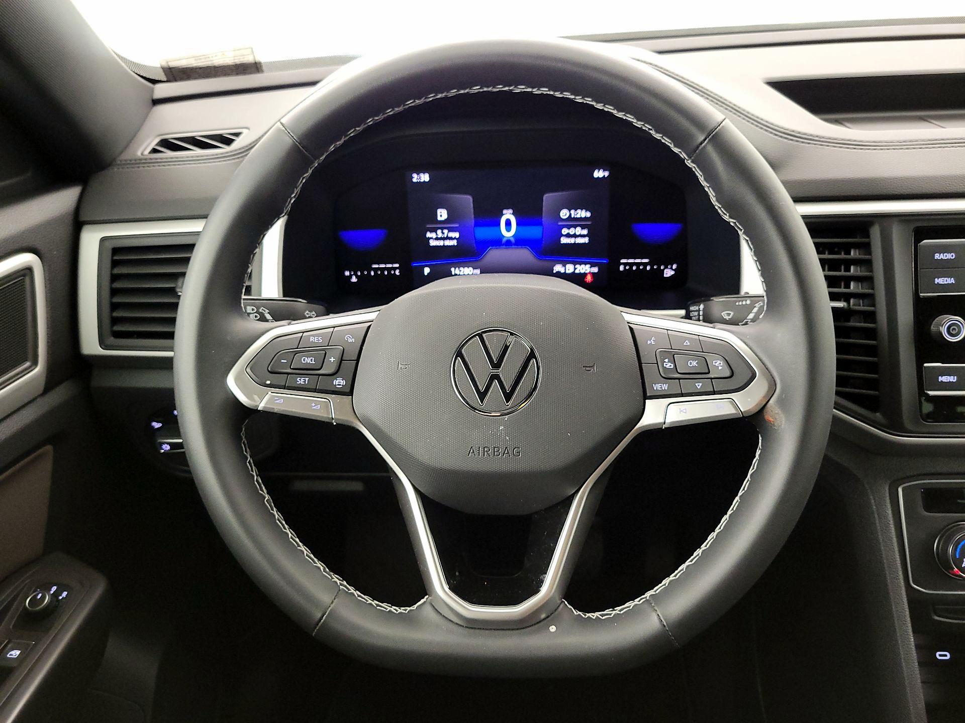 Thumbnail: 2022 Volkswagen Atlas - 10