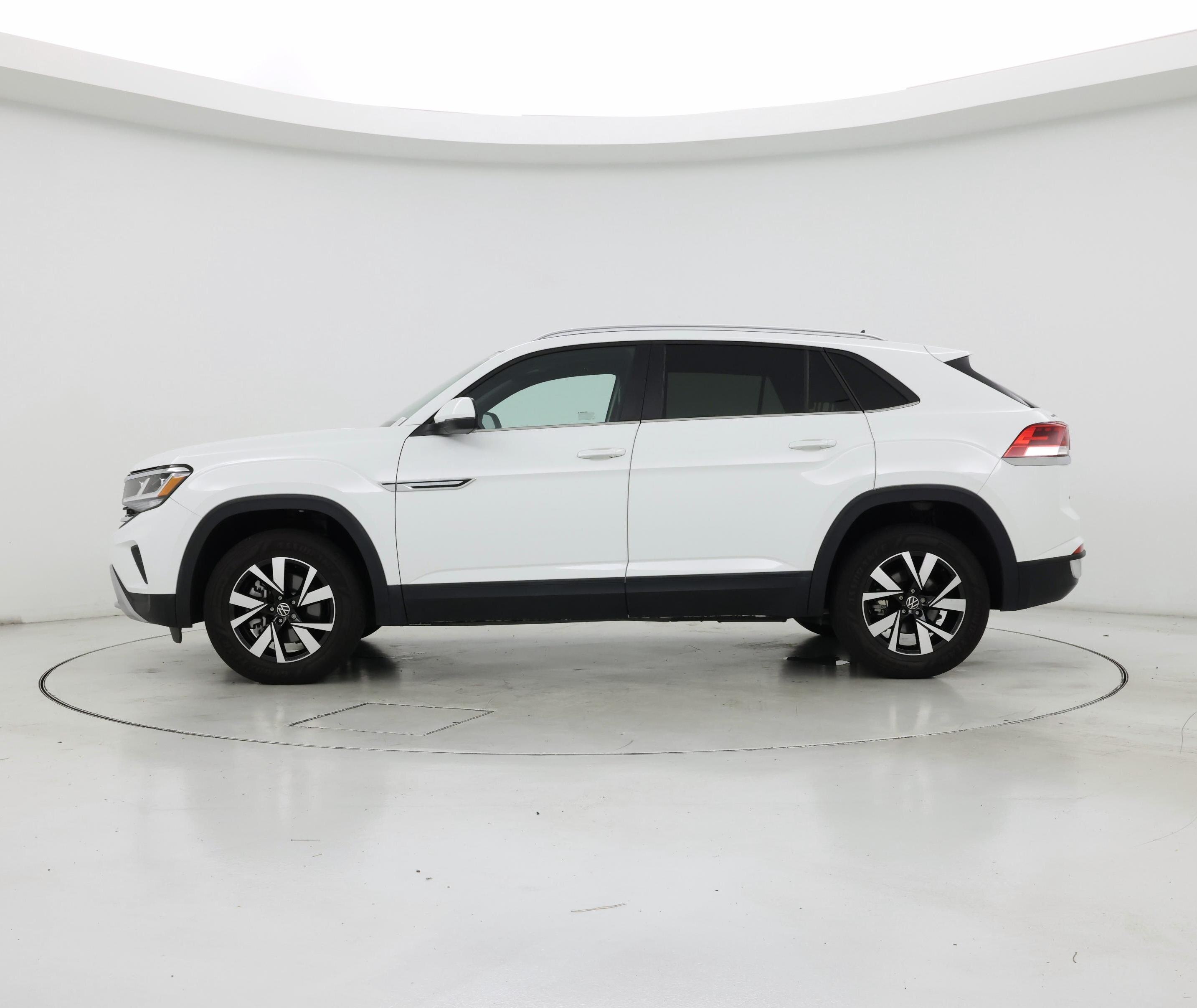 Thumbnail: 2022 Volkswagen Atlas - 3
