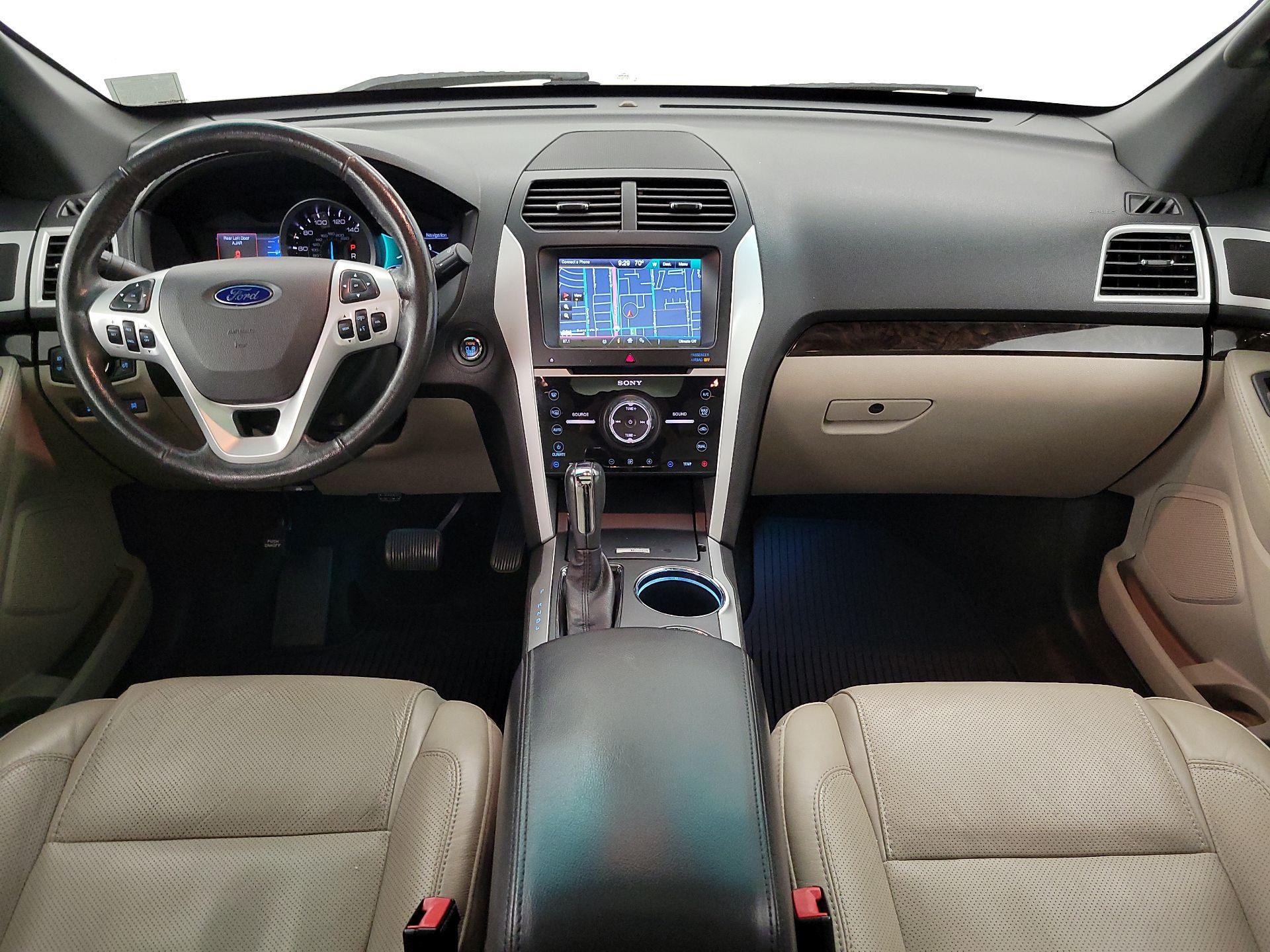 Thumbnail: 2014 Ford Explorer - 9
