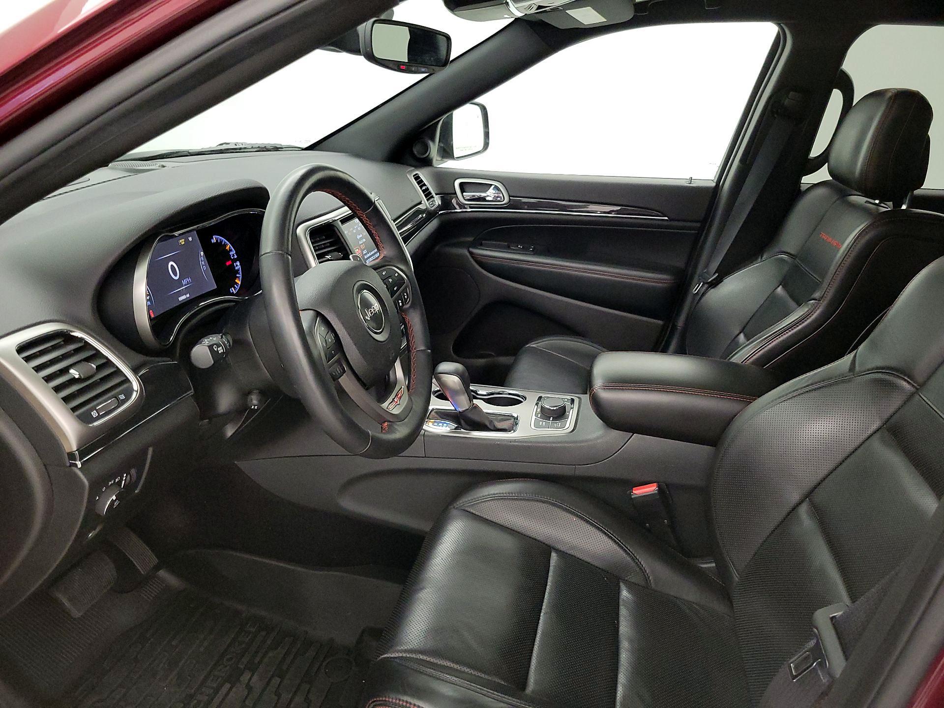 Thumbnail: 2018 Jeep Grand Cherokee - 11