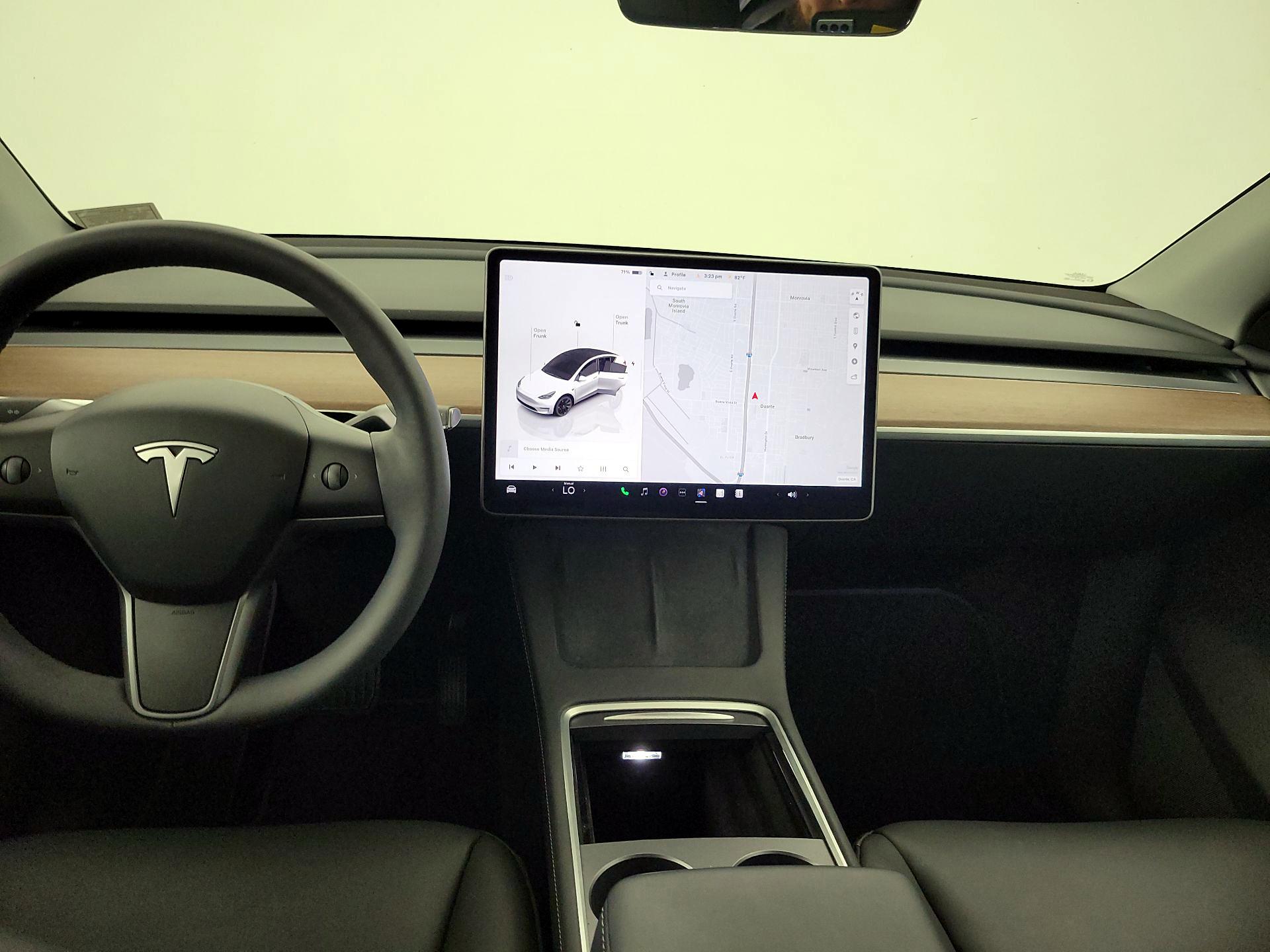 Thumbnail: 2024 Tesla Model Y - 9