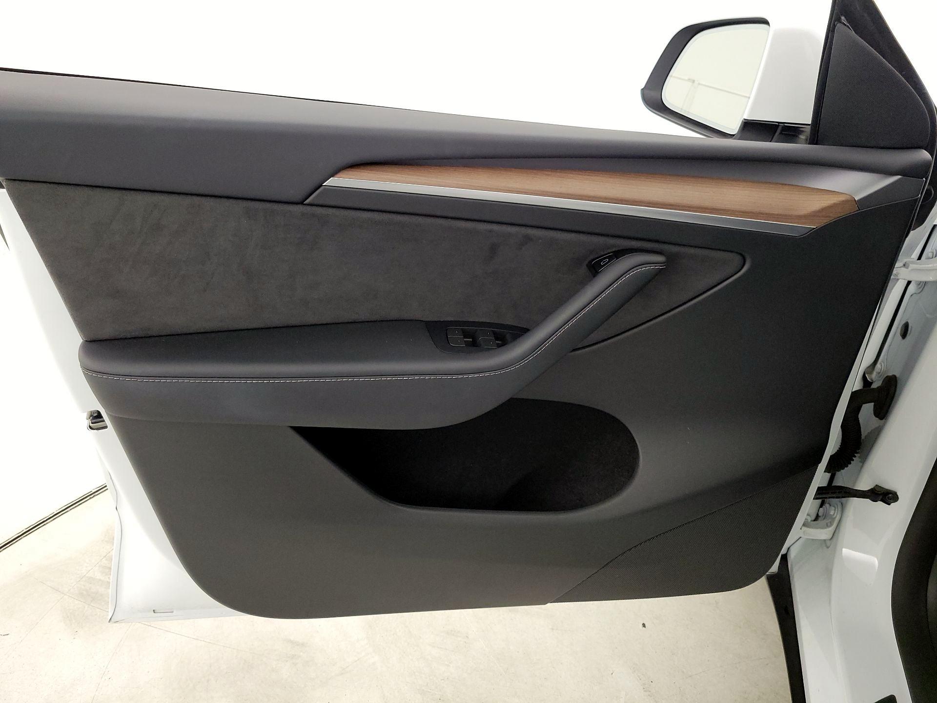 Thumbnail: 2024 Tesla Model Y - 12