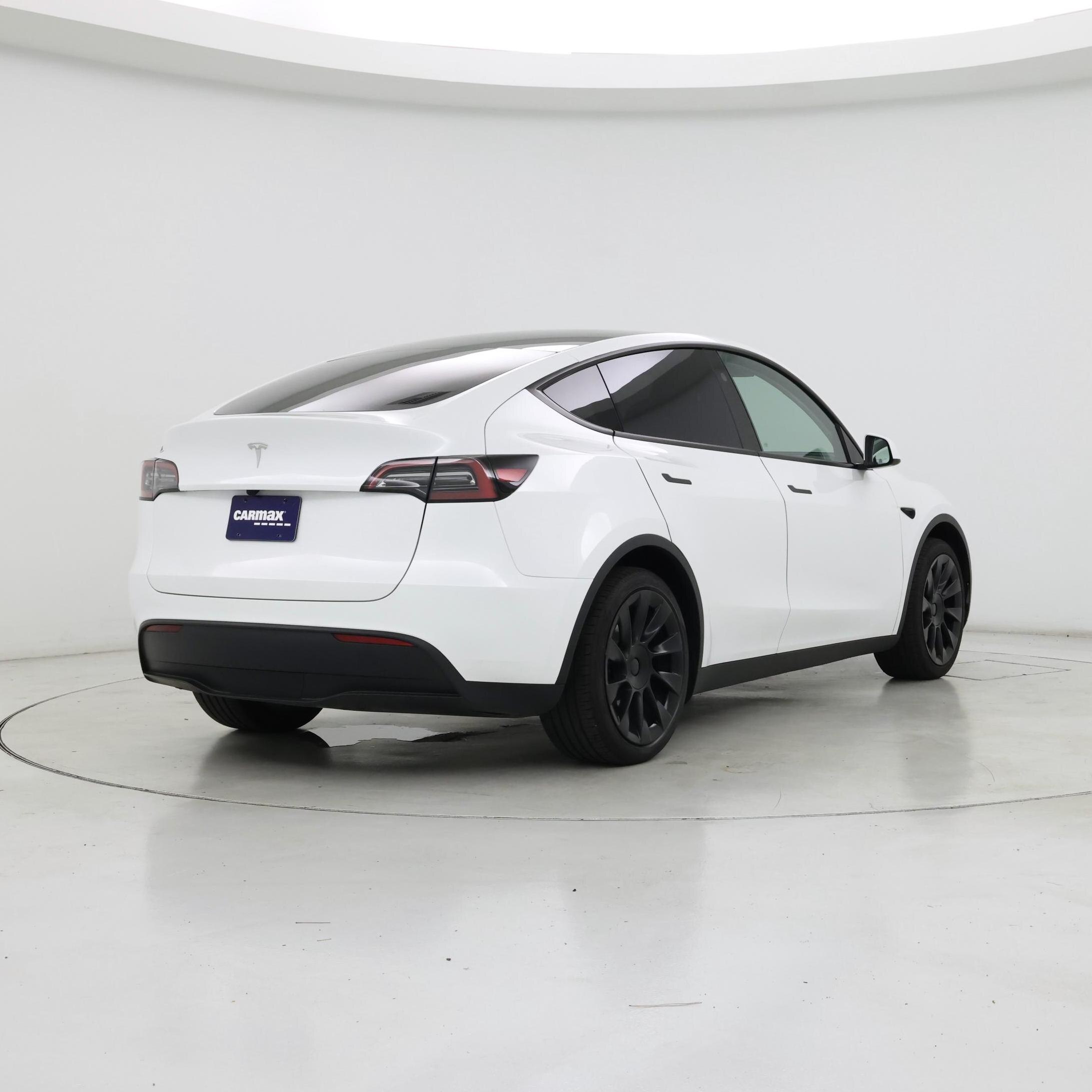 Thumbnail: 2024 Tesla Model Y - 8