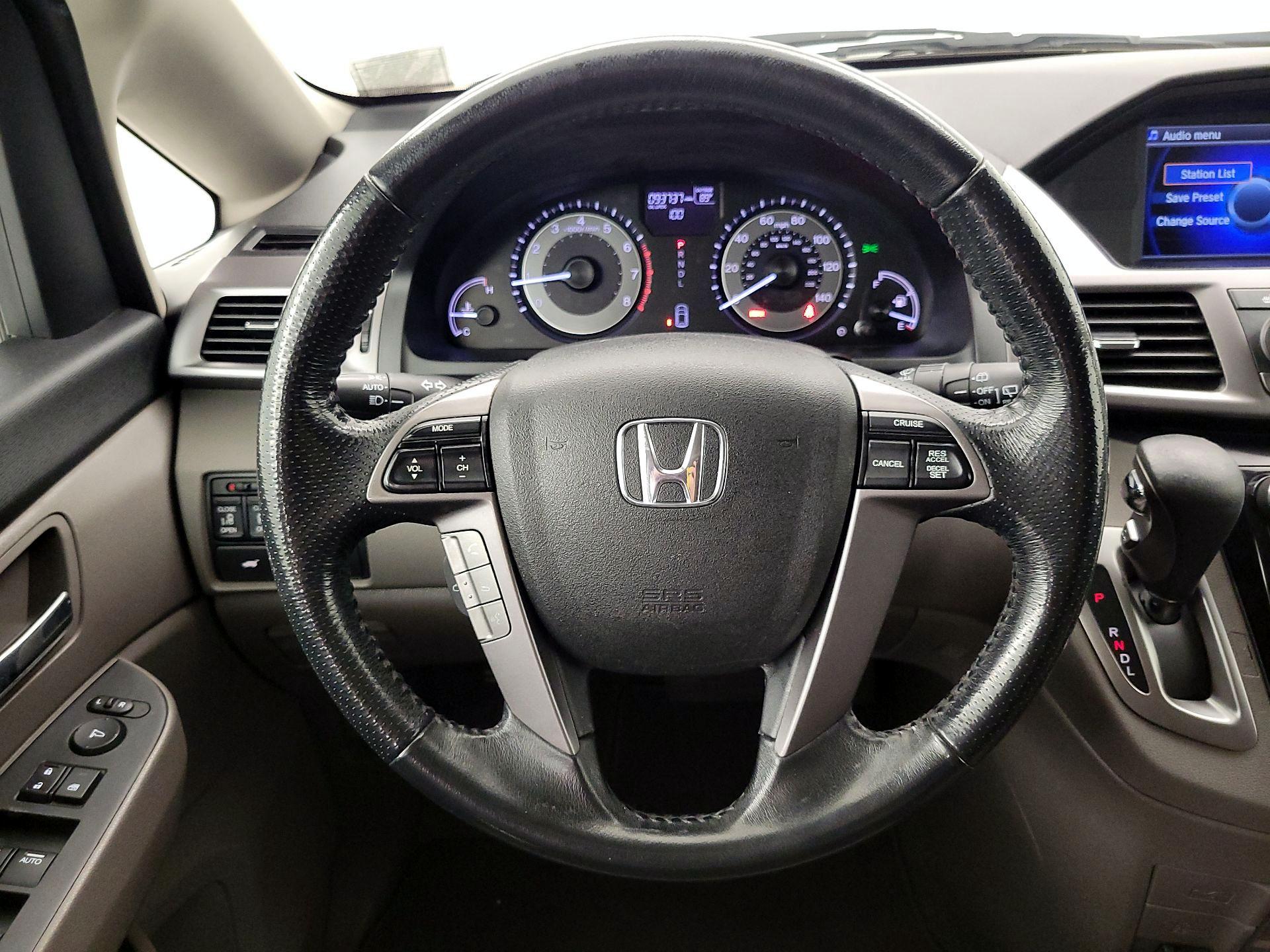 Thumbnail: 2014 Honda Odyssey - 10