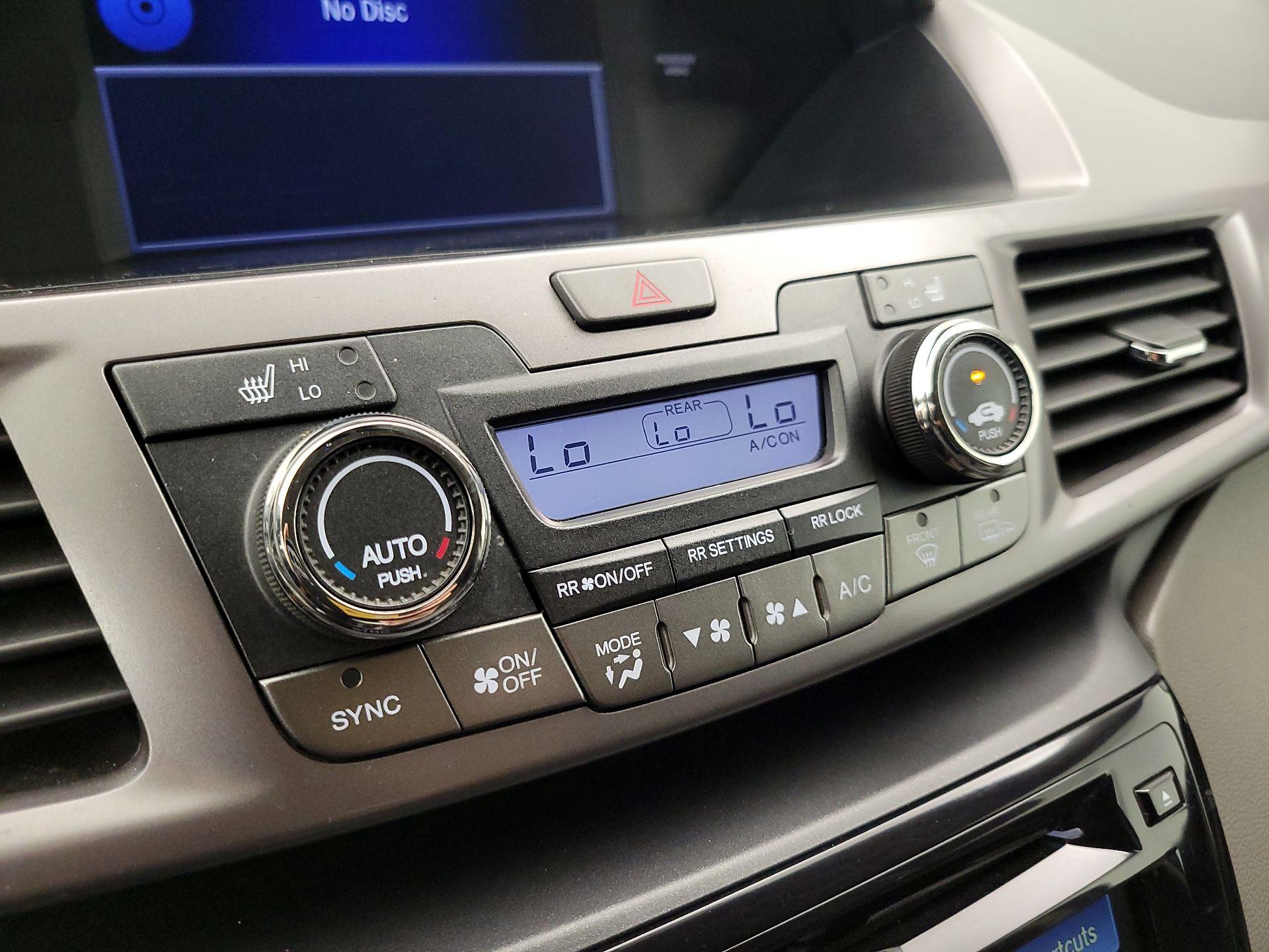 Thumbnail: 2014 Honda Odyssey - 16