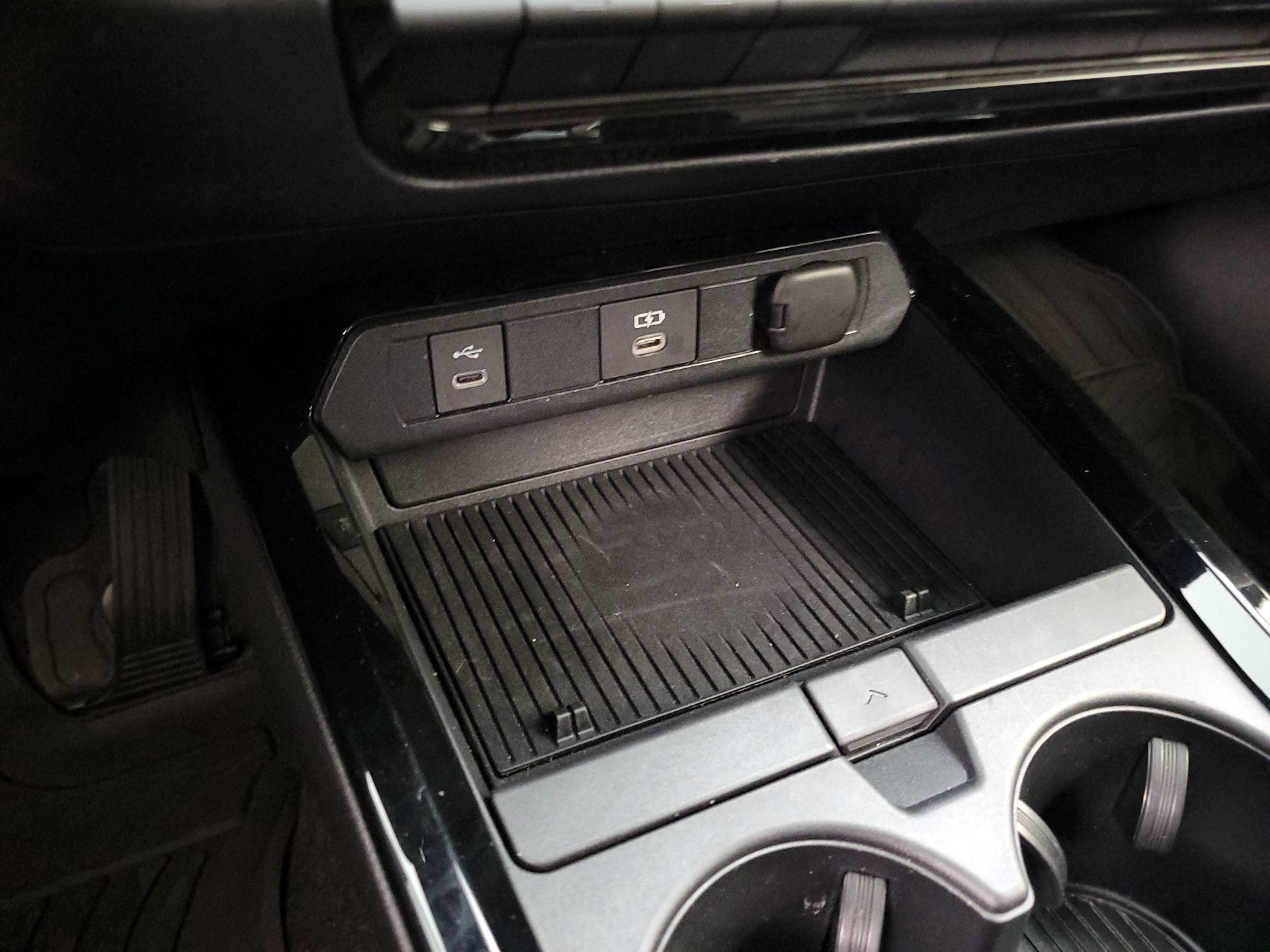 Thumbnail: 2024 Toyota Prius - 18