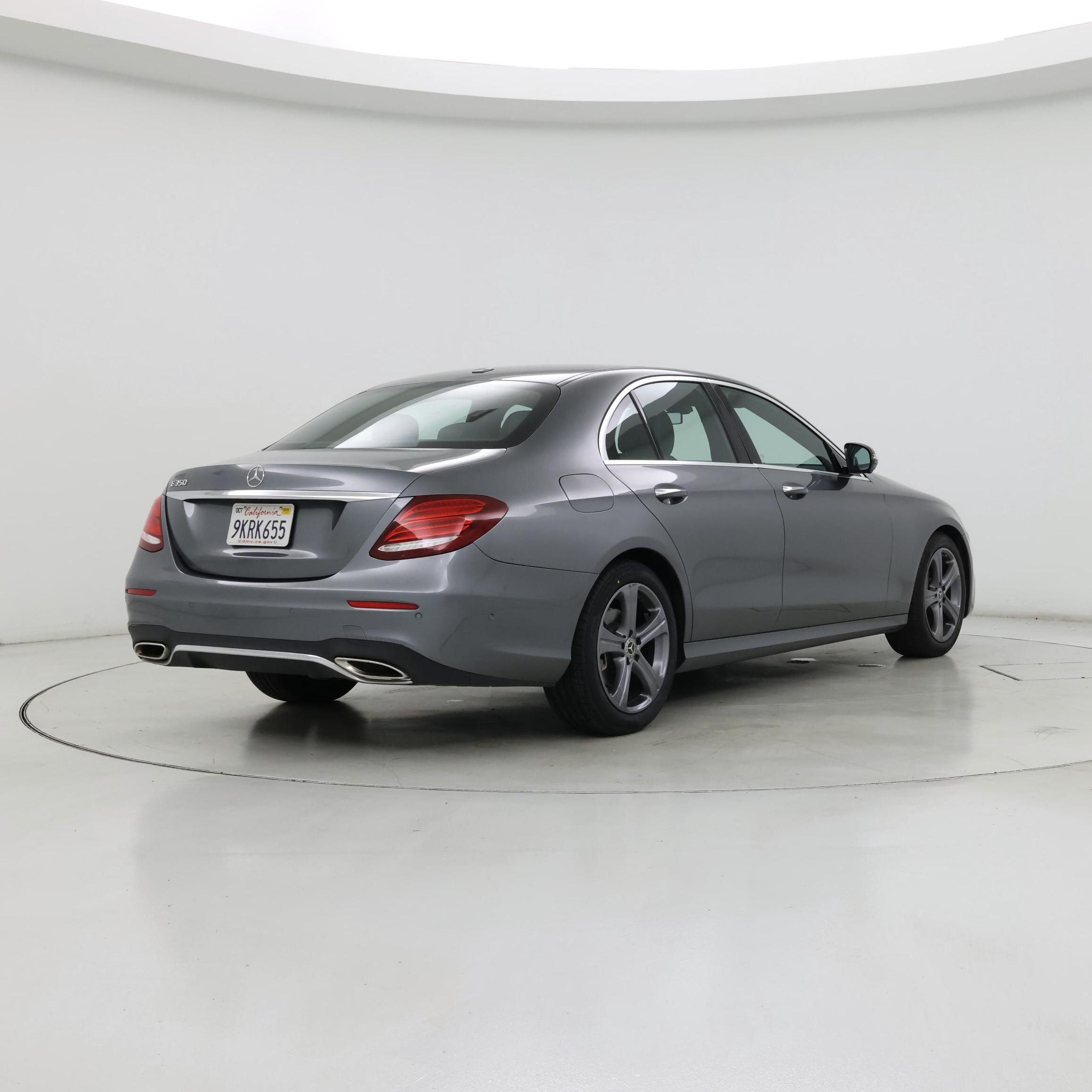 Thumbnail: 2020 Mercedes-Benz E-Class - 8