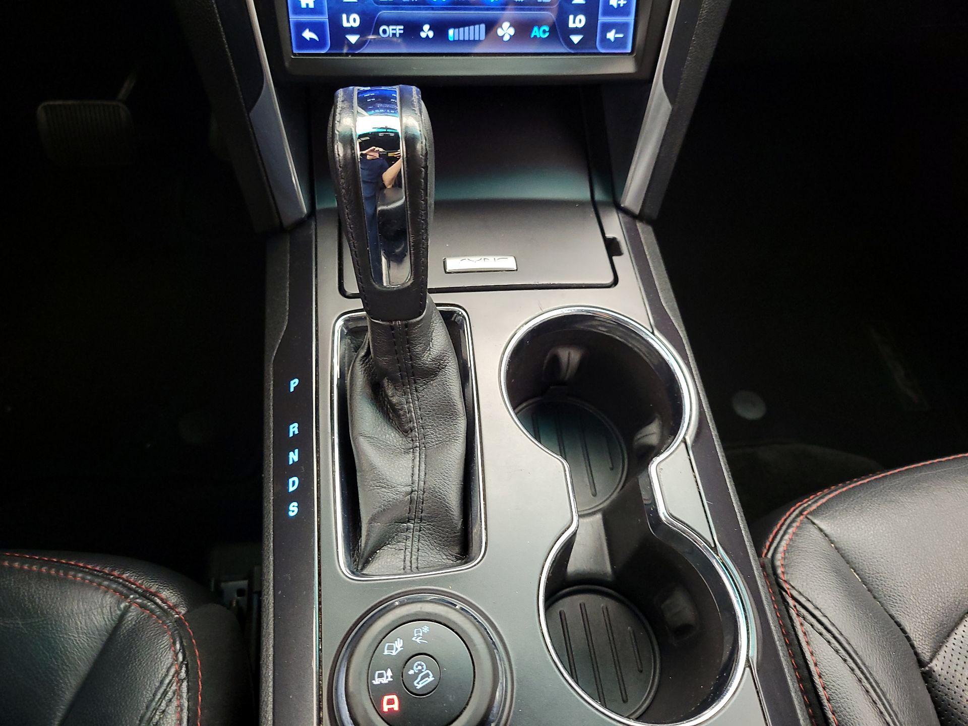Thumbnail: 2017 Ford Explorer - 17