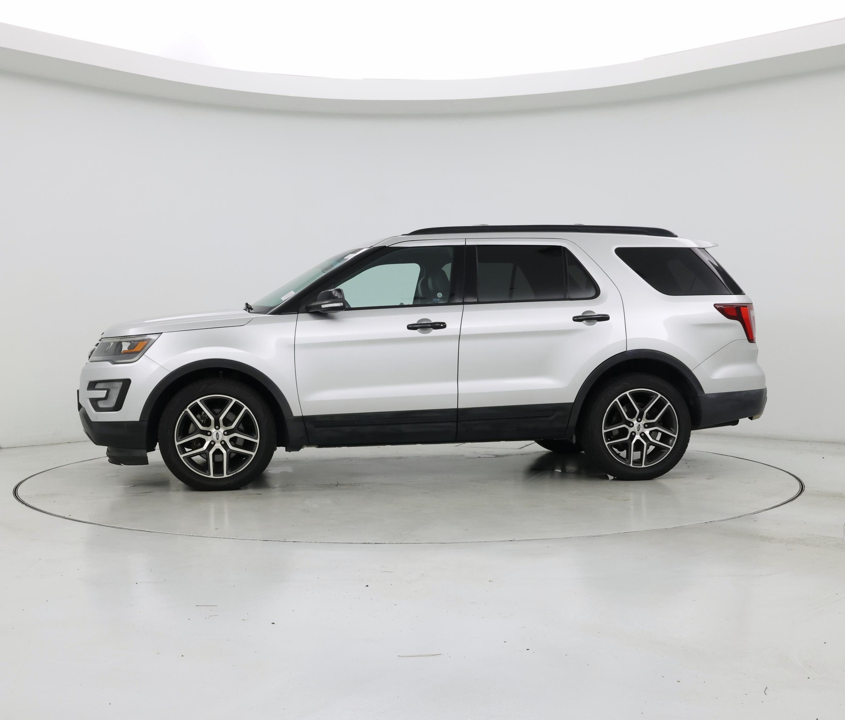 Thumbnail: 2017 Ford Explorer - 3