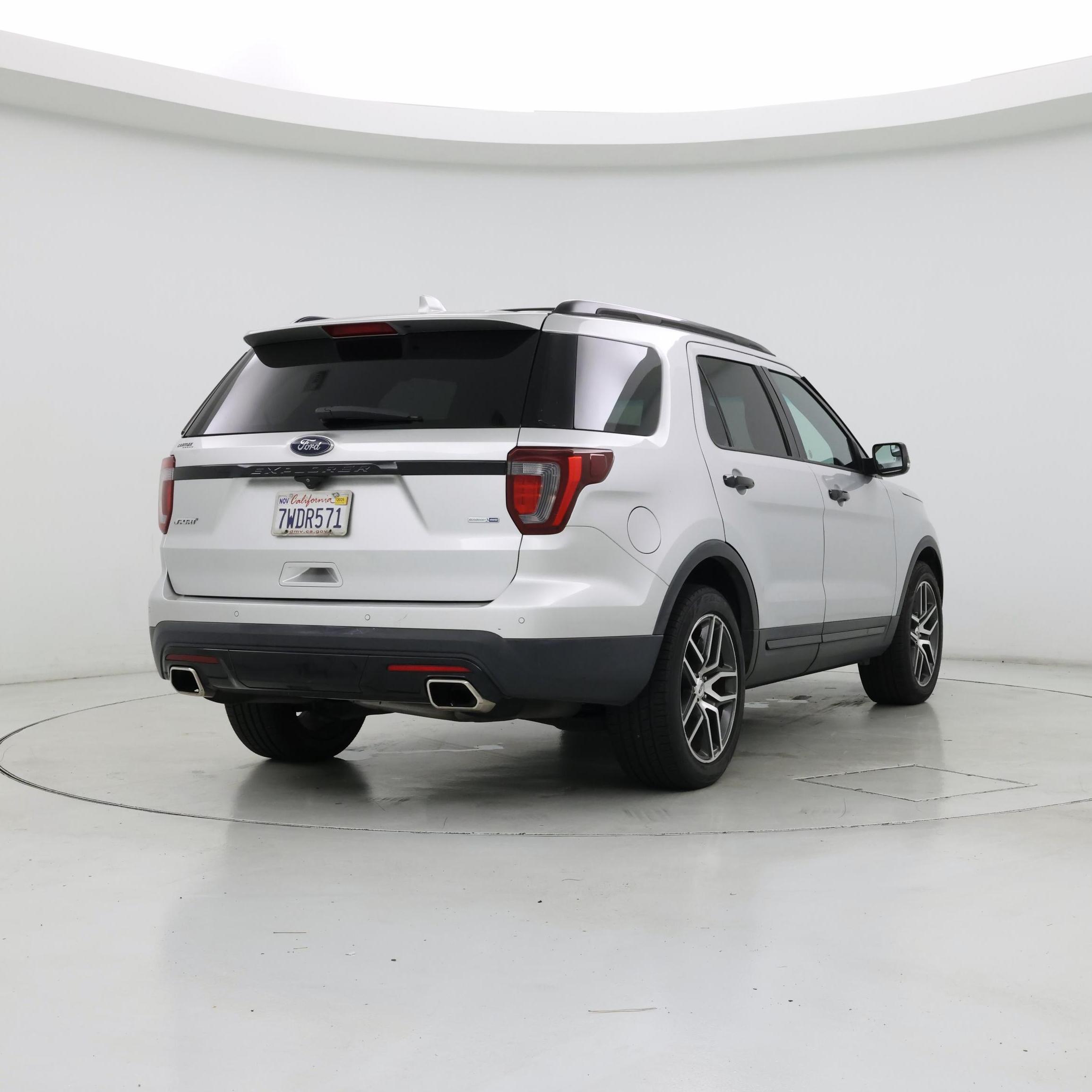 Thumbnail: 2017 Ford Explorer - 8