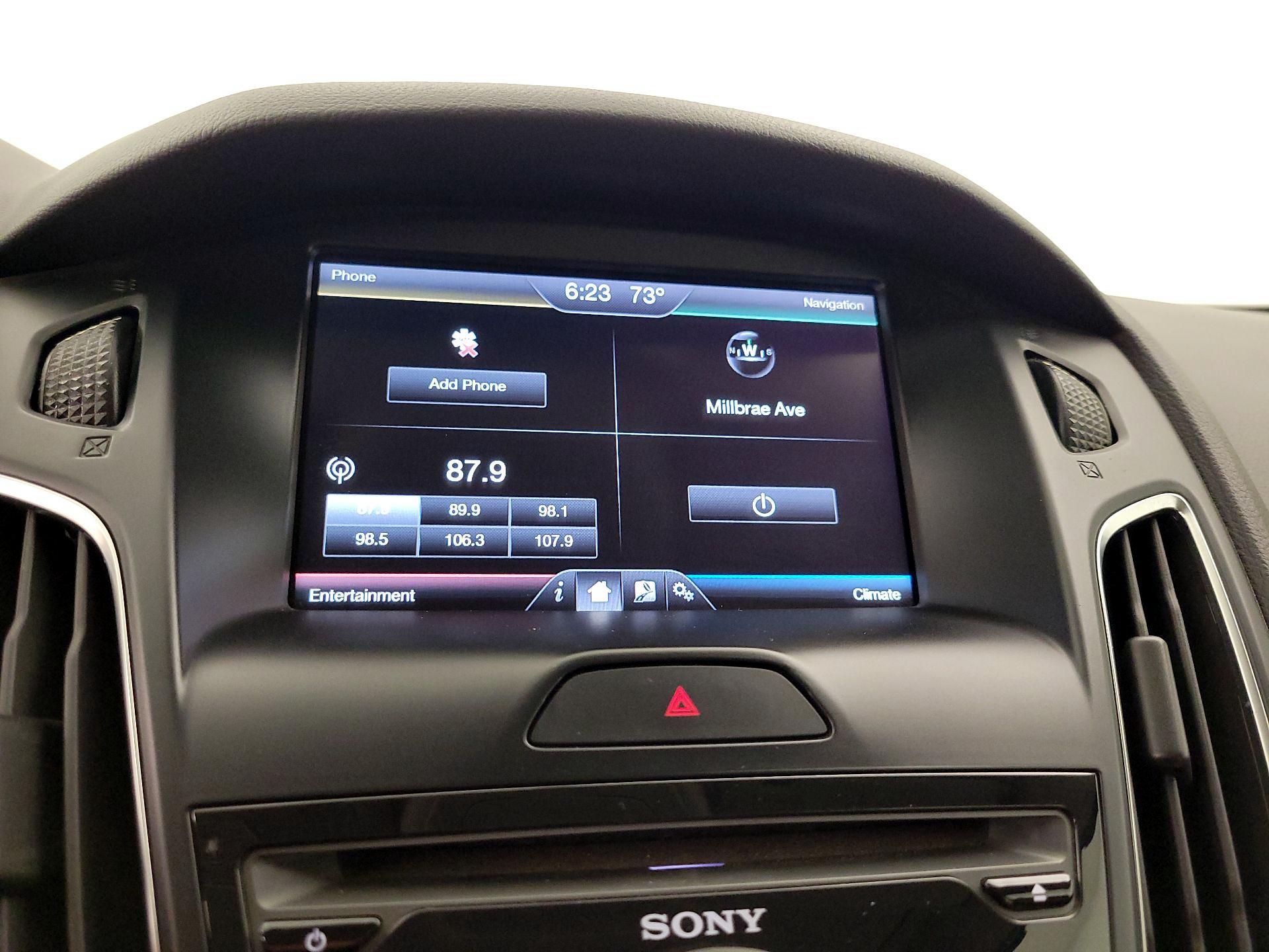 Thumbnail: 2015 Ford Focus - 15