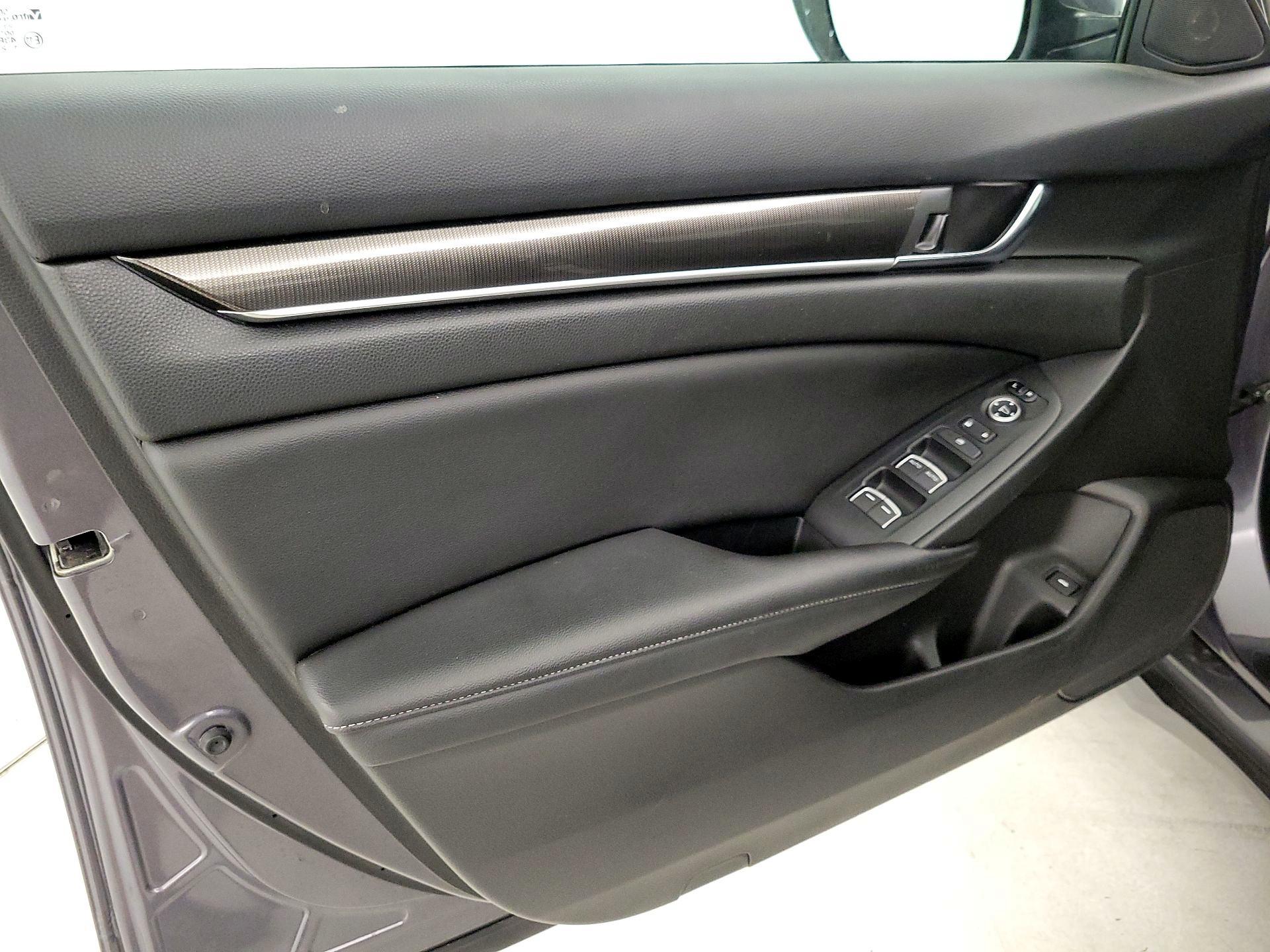 Thumbnail: 2019 Honda Accord - 12