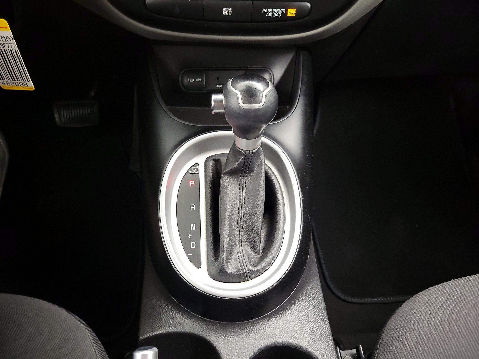 Thumbnail: 2015 Kia Soul - 16