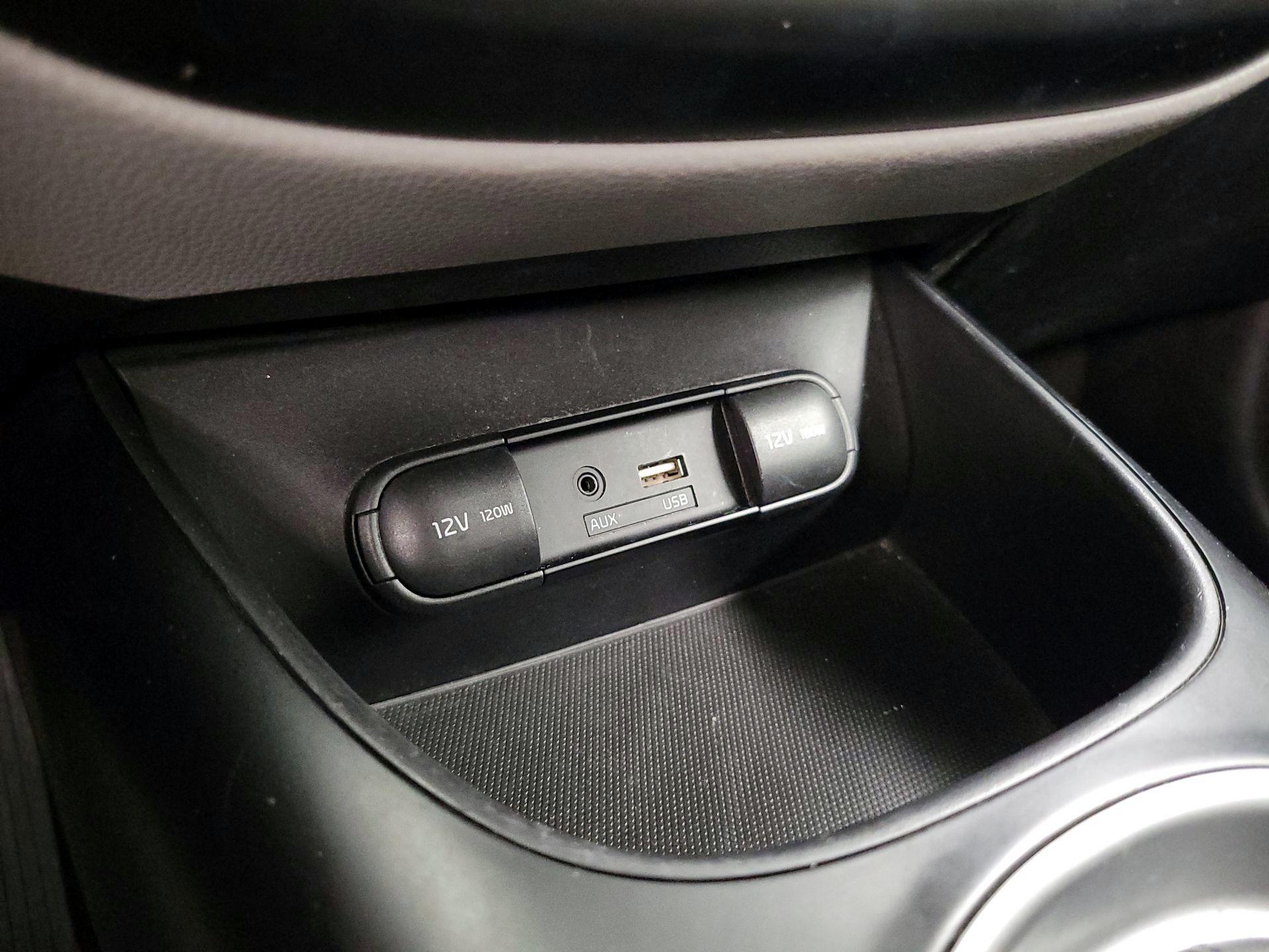 Thumbnail: 2015 Kia Soul - 17