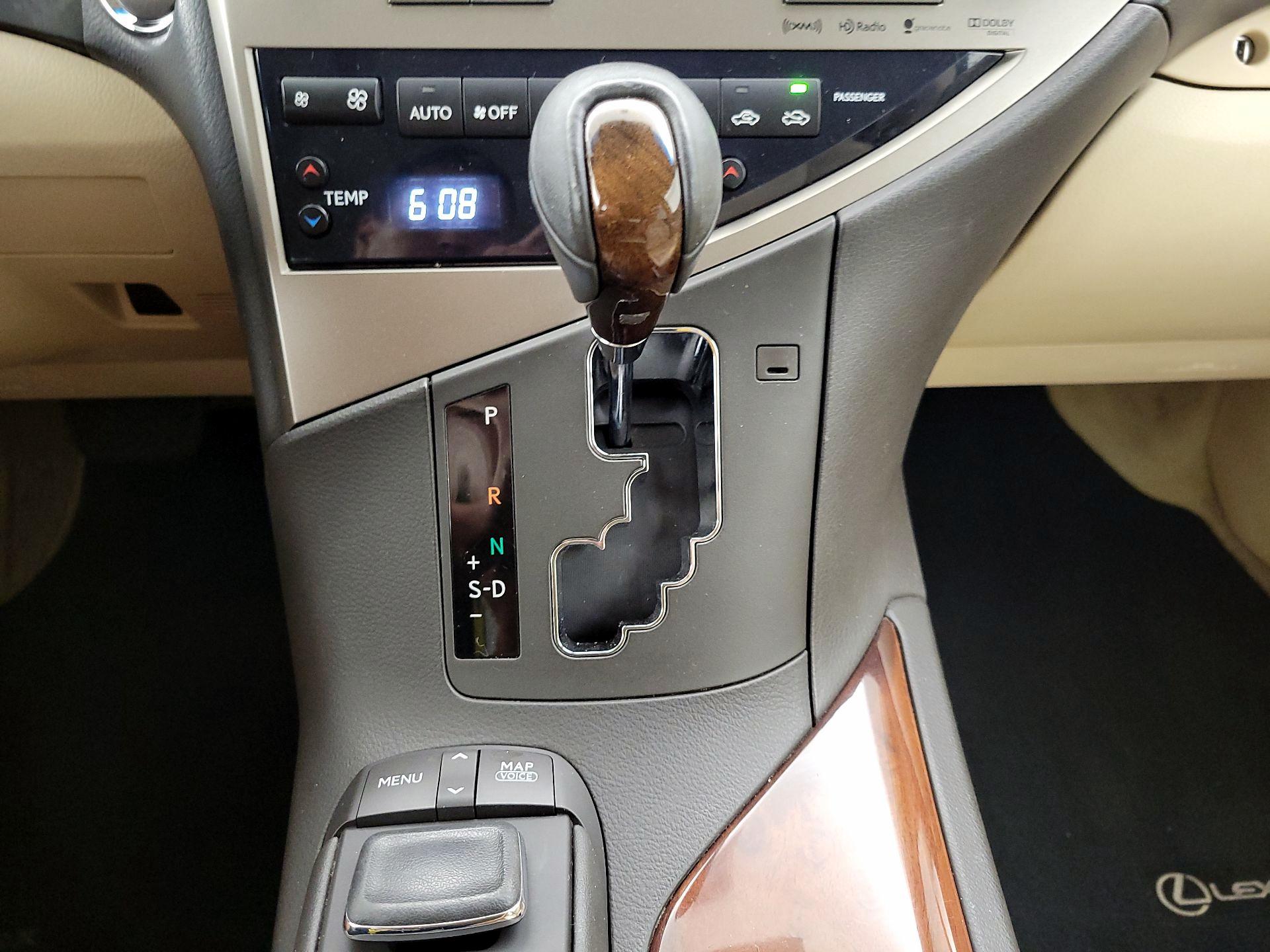 Thumbnail: 2015 Lexus RX - 18