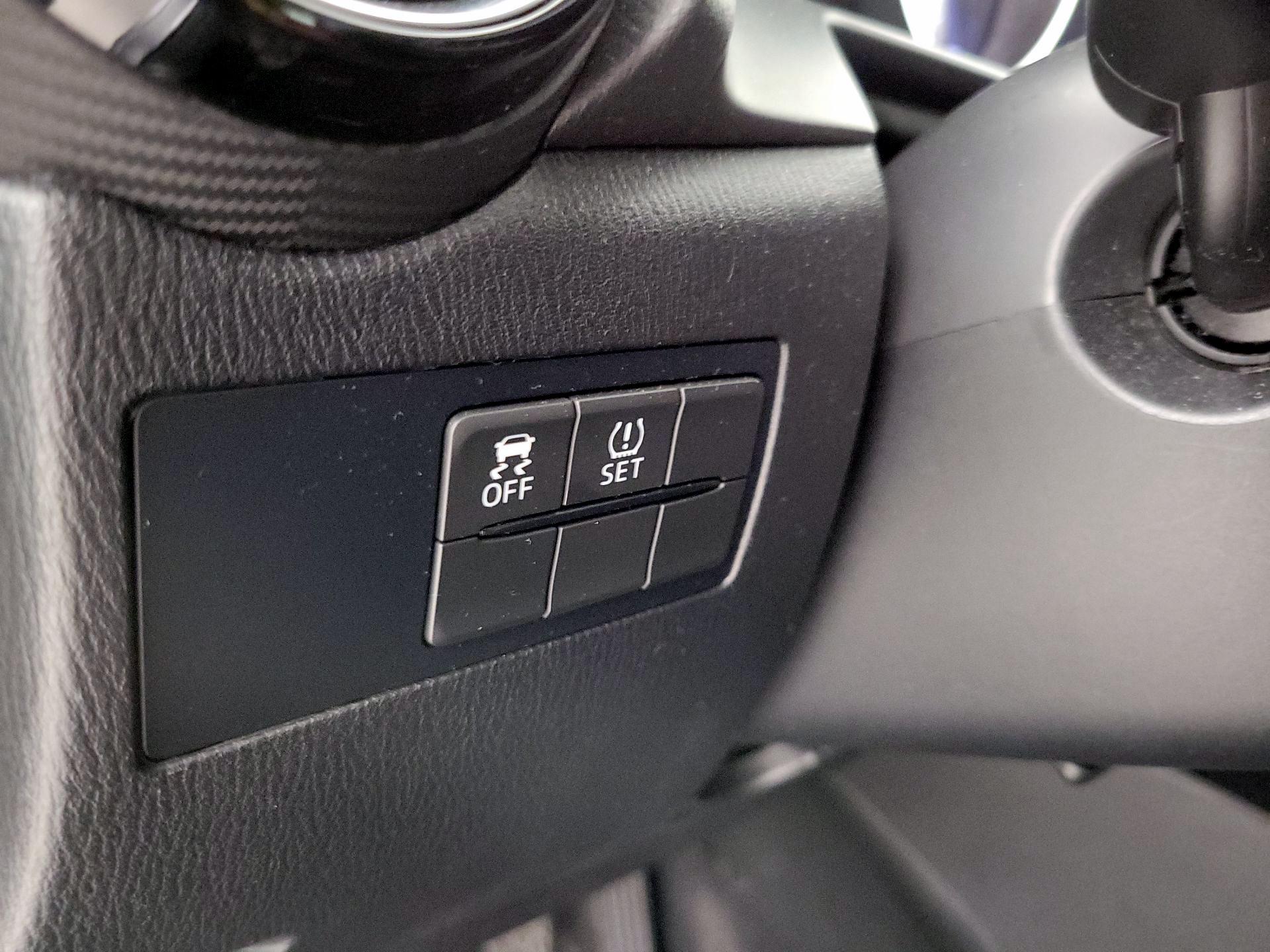 Thumbnail: 2016 Scion iA - 13