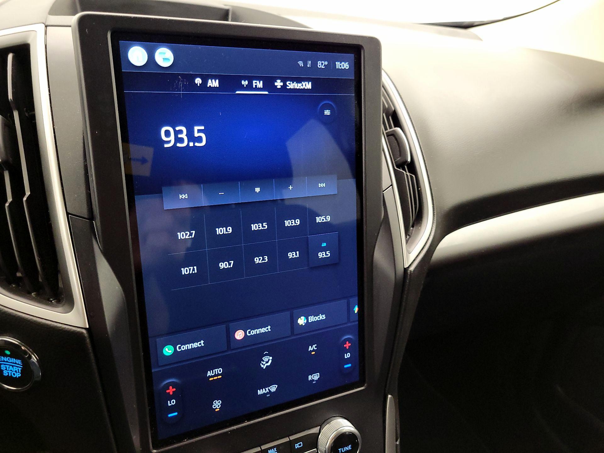 Thumbnail: 2022 Ford Edge - 15
