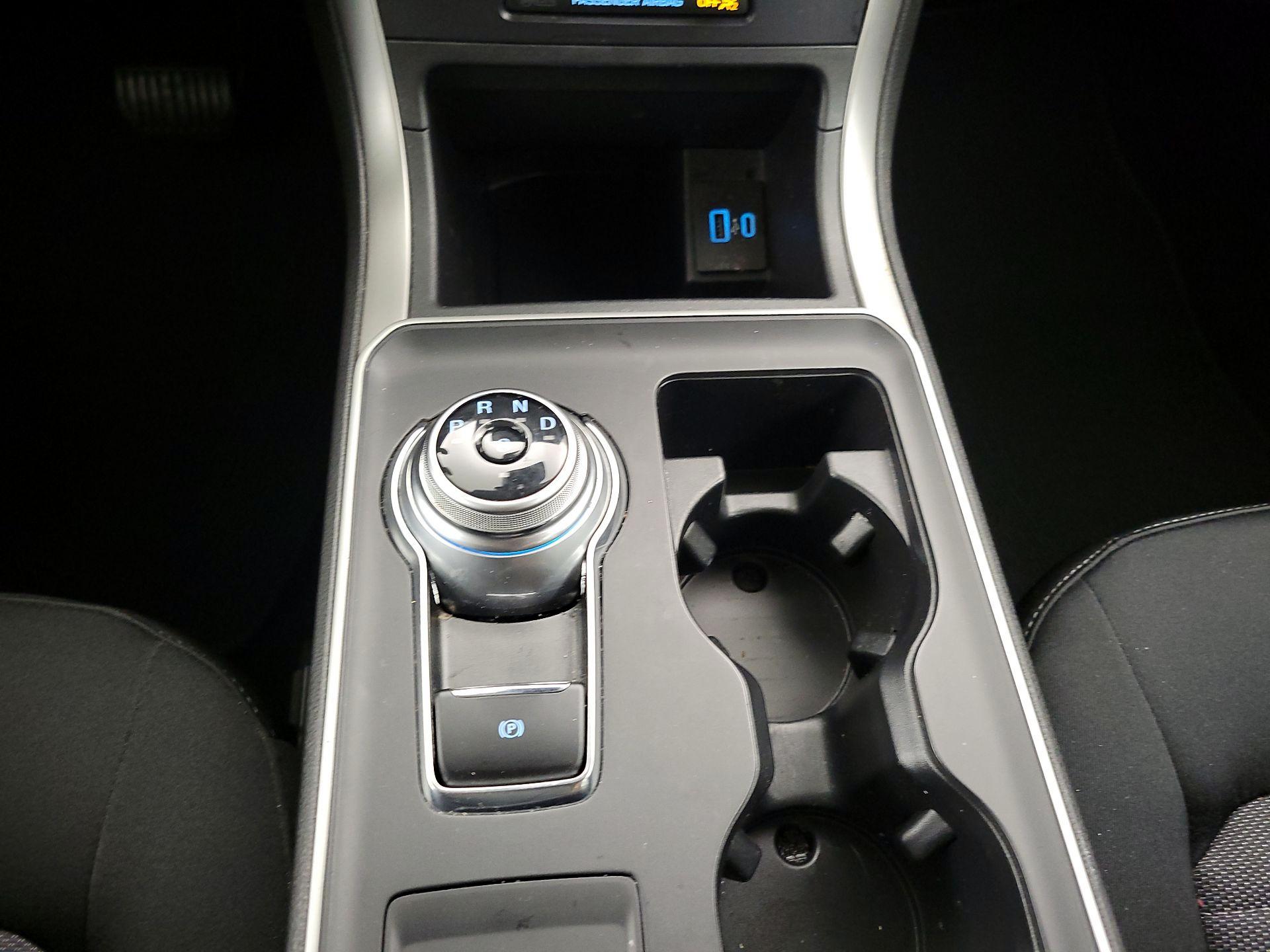 Thumbnail: 2022 Ford Edge - 17