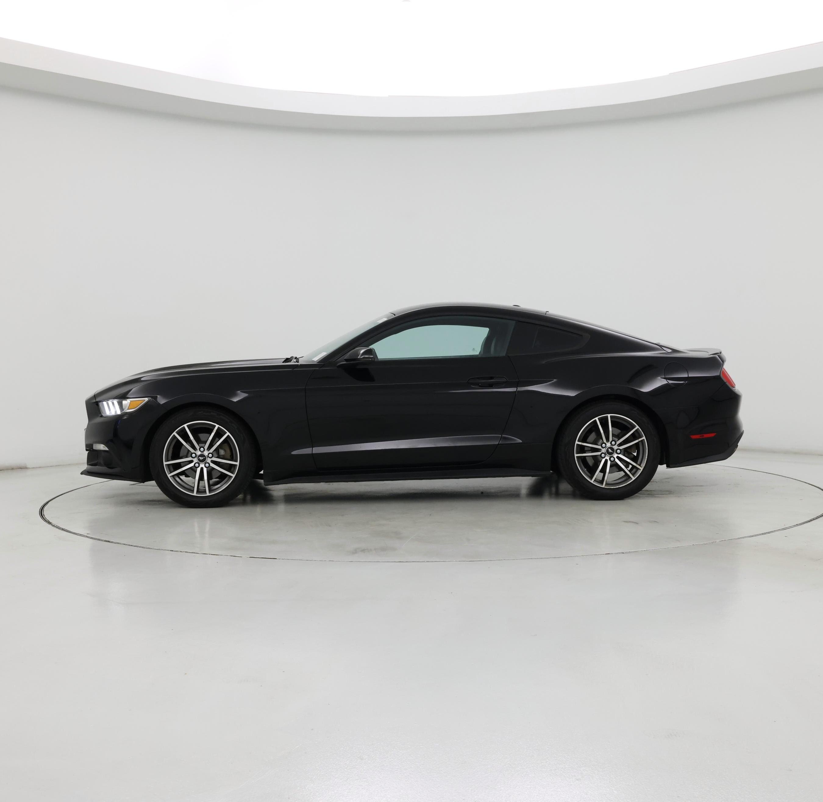 Thumbnail: 2015 Ford Mustang - 3