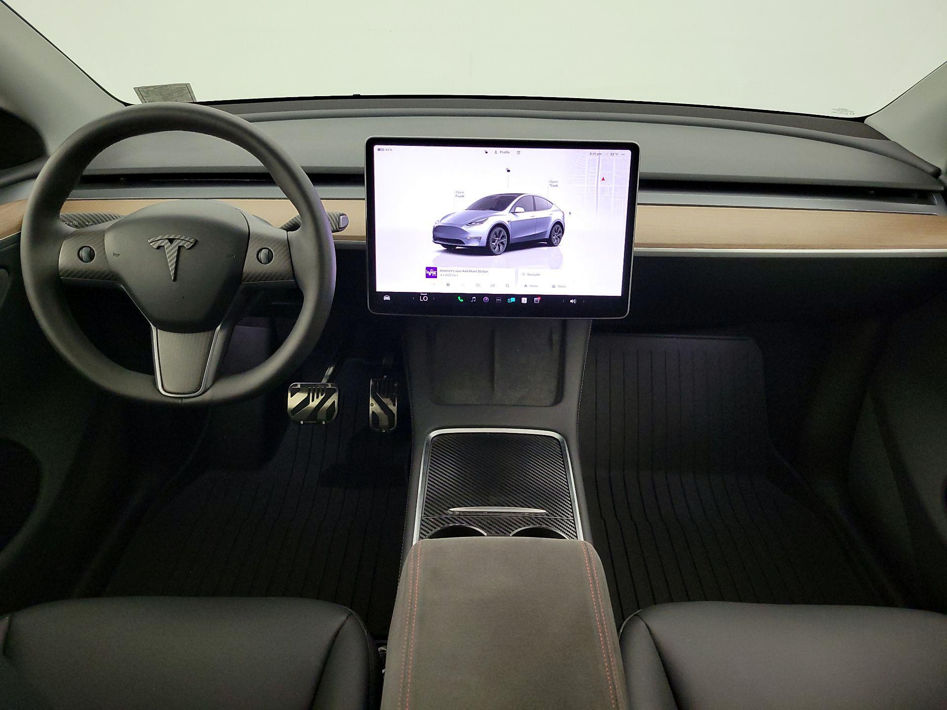 Thumbnail: 2023 Tesla Model Y - 9