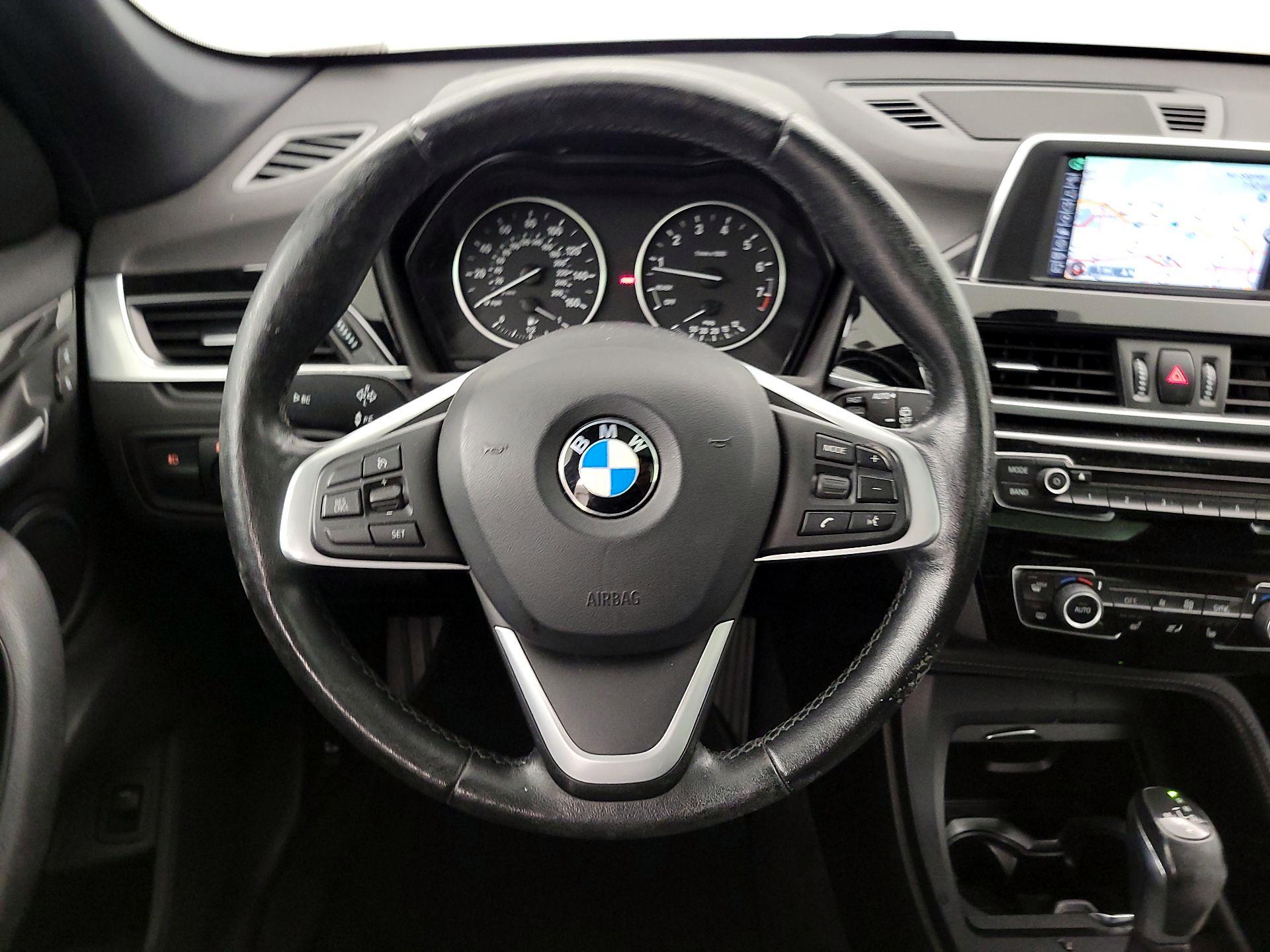 Thumbnail: 2017 BMW X1 - 10