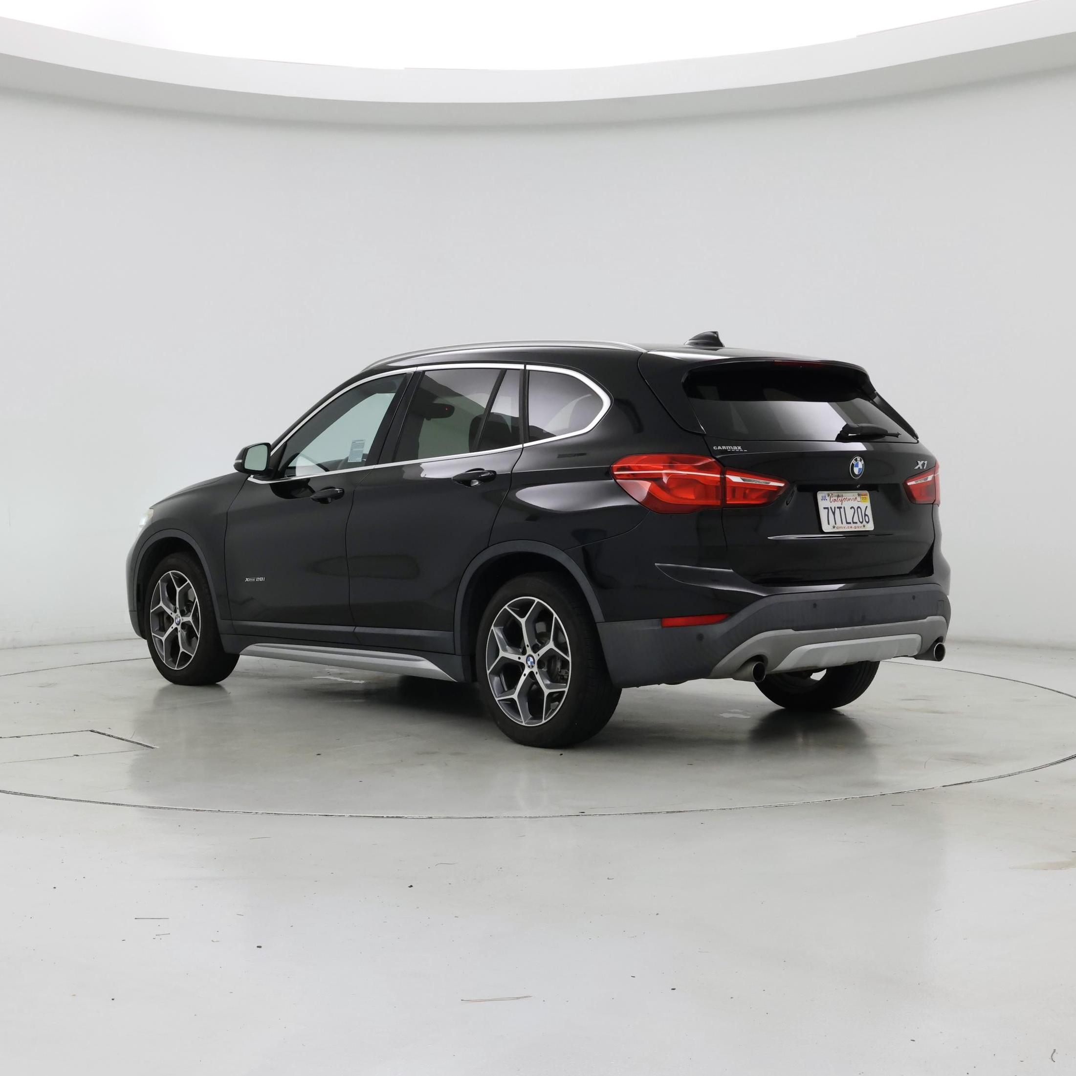 Thumbnail: 2017 BMW X1 - 2